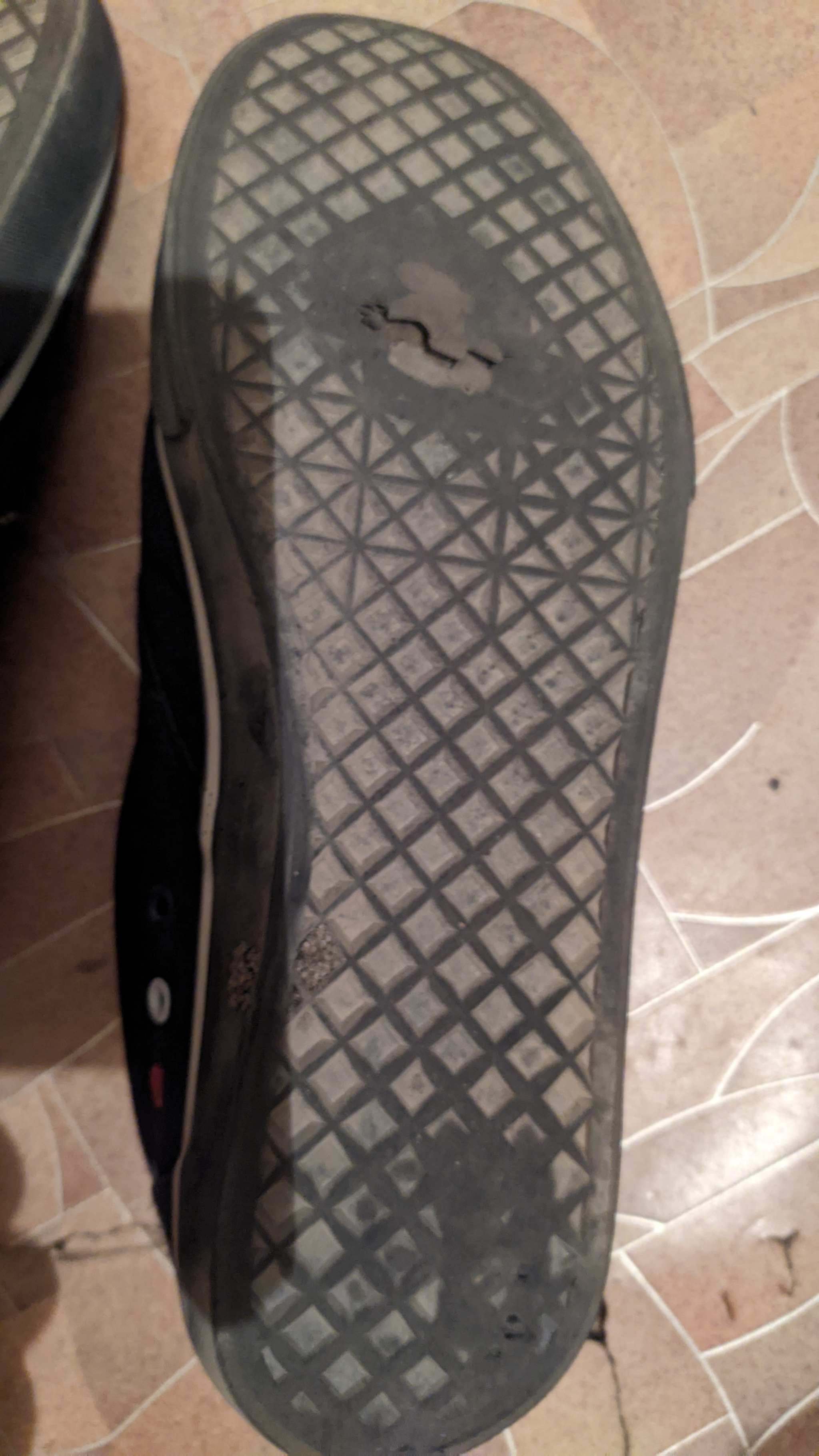 Response to the post What happened to the original New Balance sneakers in one season of gentle wear - My, Negative, Slip-ons, Shoes, Wildberries, Manufacturing defect, Mat, Reply to post, Longpost