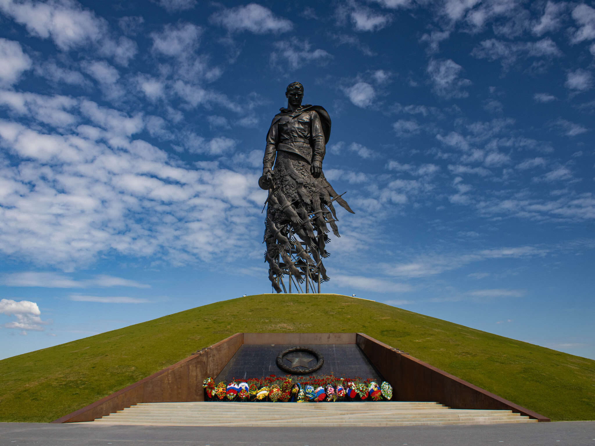 памятник ржевскому солдату фото