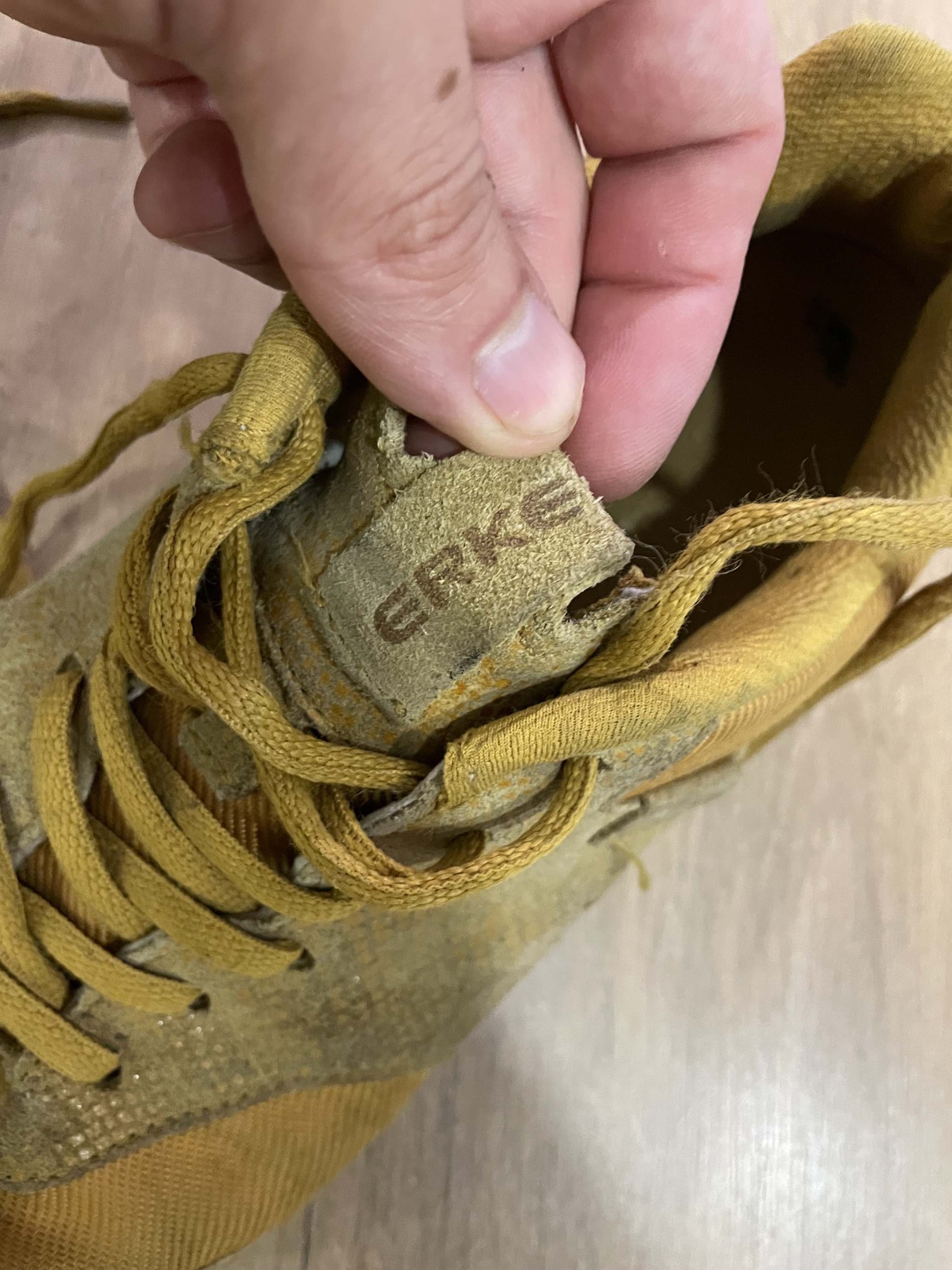 Response to the post What happened to the original New Balance sneakers in one season of gentle wear - My, Sports shoes, New balance, Negative, Longpost, Reply to post