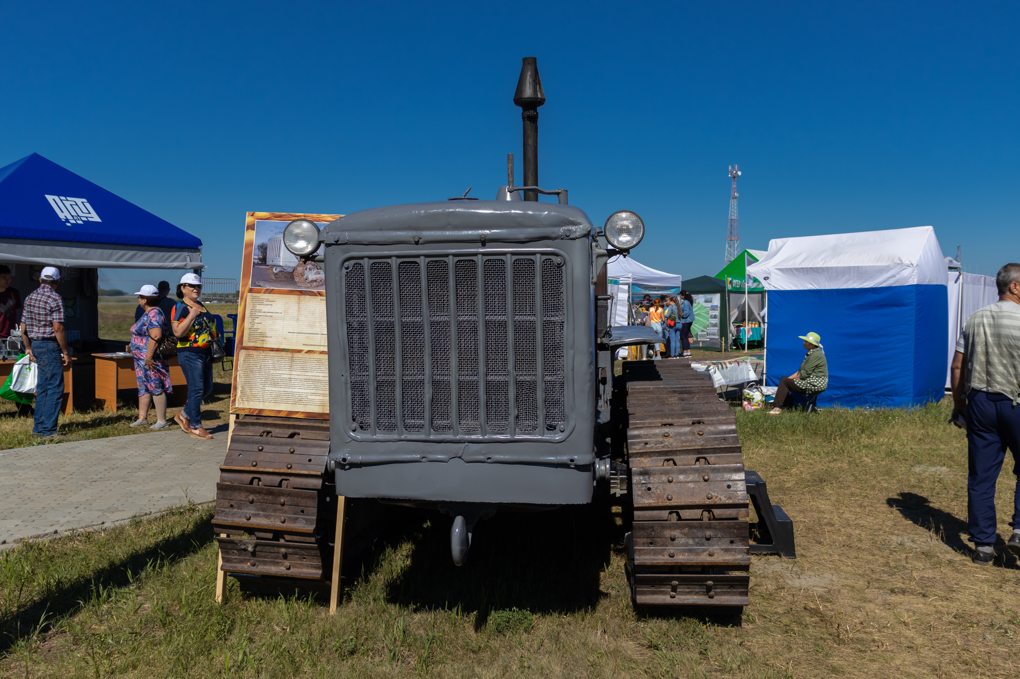 Siberian Field Day 2022 part 2 - My, The photo, Сельское хозяйство, Exhibition, Tractor, Combine harvester, Field, Technics, Agricultural machinery, Barnaul, Summer, Canon, Longpost