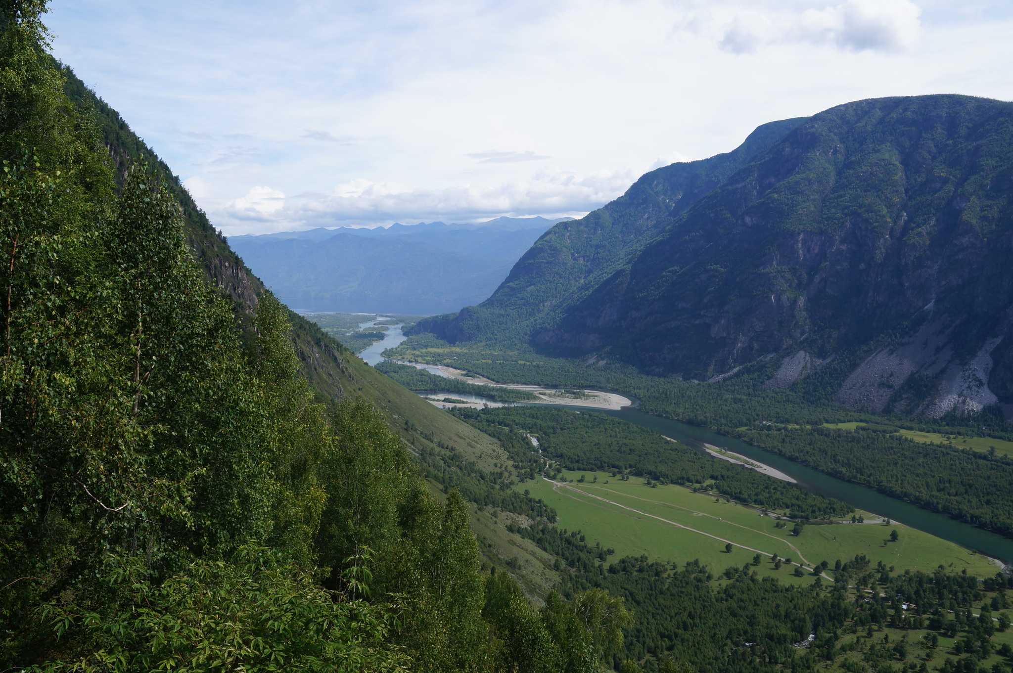 Chulyshman () is a river in the Altai Republic, Russia. It flows into Lake Teletskoye - My, The photo, beauty of nature, The nature of Russia, Nature, The rocks, Altai Republic, Siberia, River, Chulyshman, The mountains, Bridge, Landscape, Tourism, Summer, Travels, Travel across Russia, beauty, Sky, Tree, Gotta go, Longpost