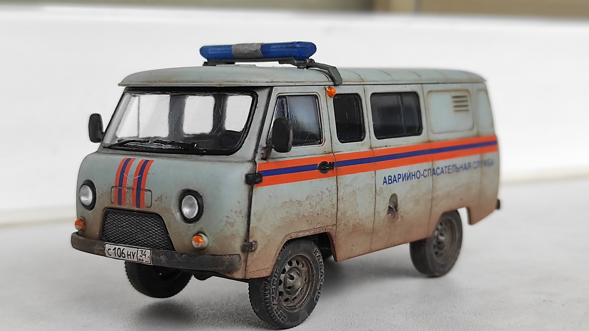 UAZ 3909 in the livery of the Ministry of Emergency Situations - My, Modeling, Stand modeling, UAZ, Scale model, Painting miniatures, Scale 1:35, Longpost