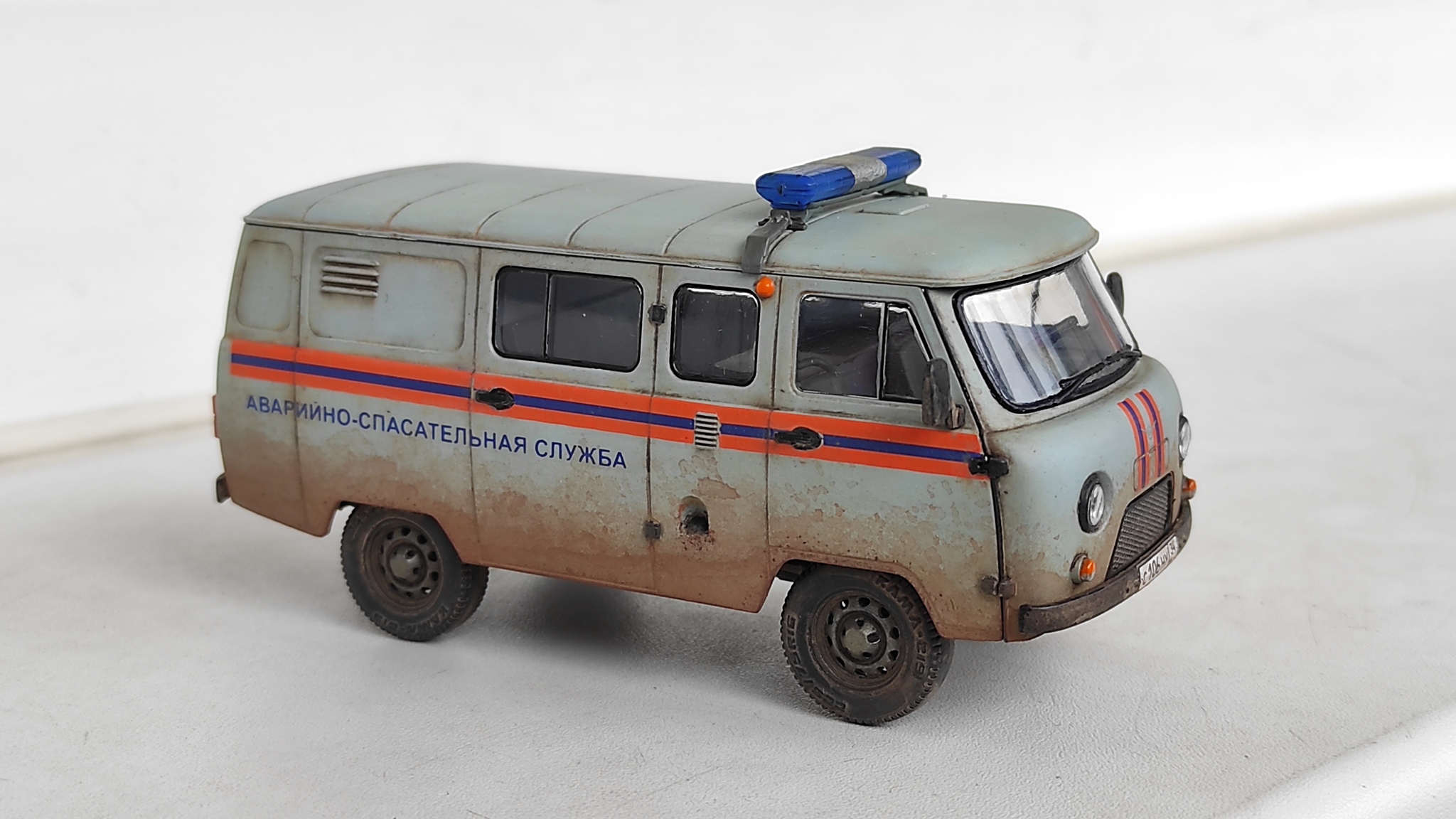 UAZ 3909 in the livery of the Ministry of Emergency Situations - My, Modeling, Stand modeling, UAZ, Scale model, Painting miniatures, Scale 1:35, Longpost