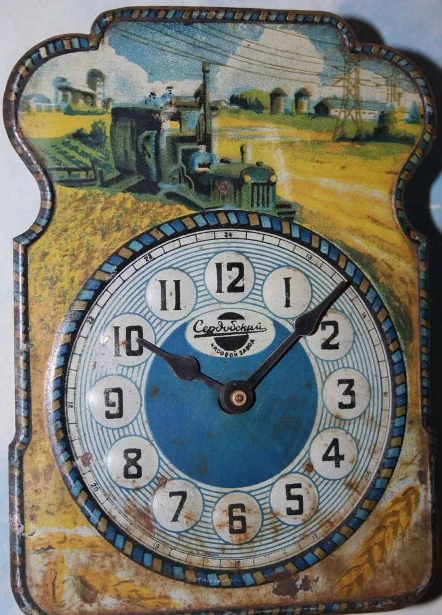 Why all Soviet houses had walkers clocks, which also served as an instrument of propaganda - Wall Clock, Retro, Made in USSR, Yandex Zen, the USSR, GIF, Longpost