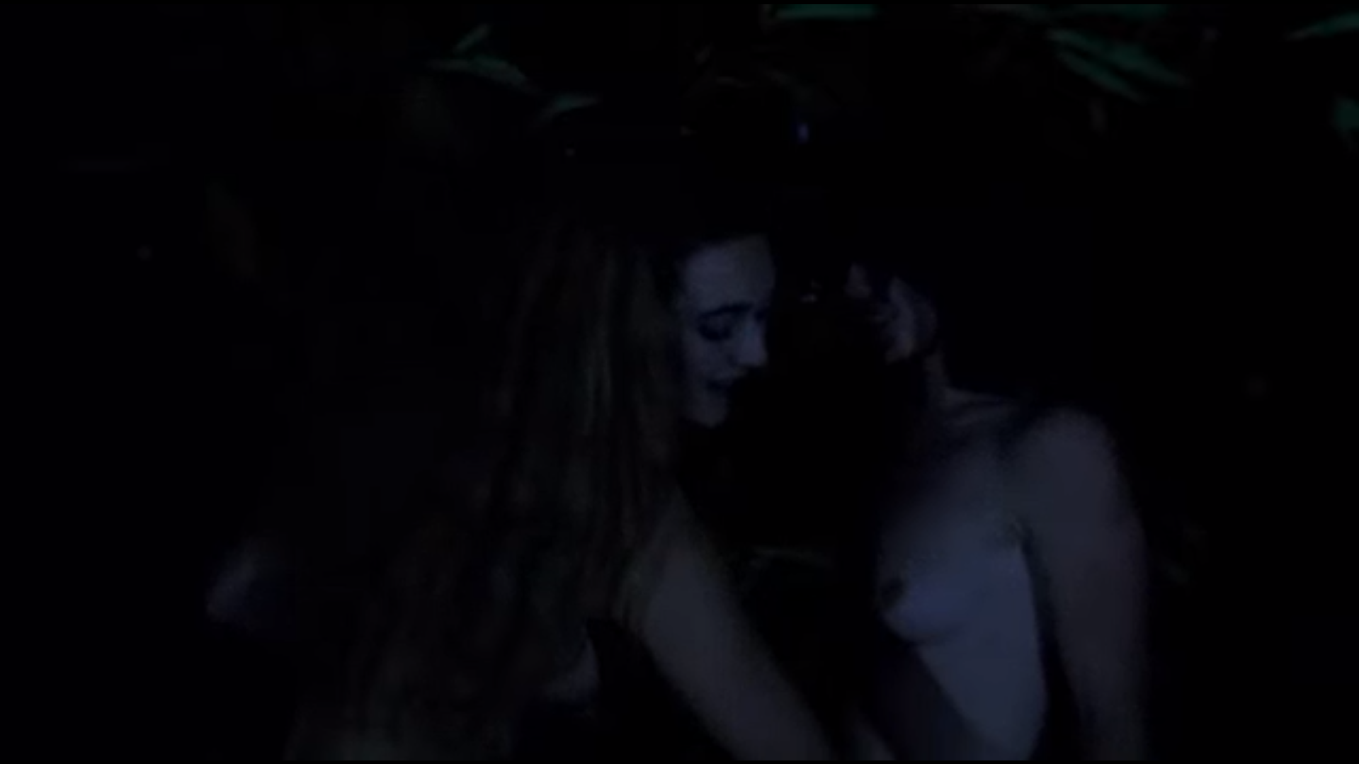 Boobs in the movie Les deux orphelines vampires (1997) - NSFW, Movies, Boobs, Horror, Fantasy, Drama, 90th, Longpost