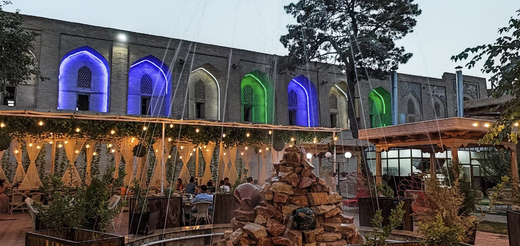 What surprises await on the streets of evening Bukhara in the summer: laughter and tears! - Architecture, Uzbekistan, Tourism, sights, Town, Story, Bukhara, Longpost, The photo