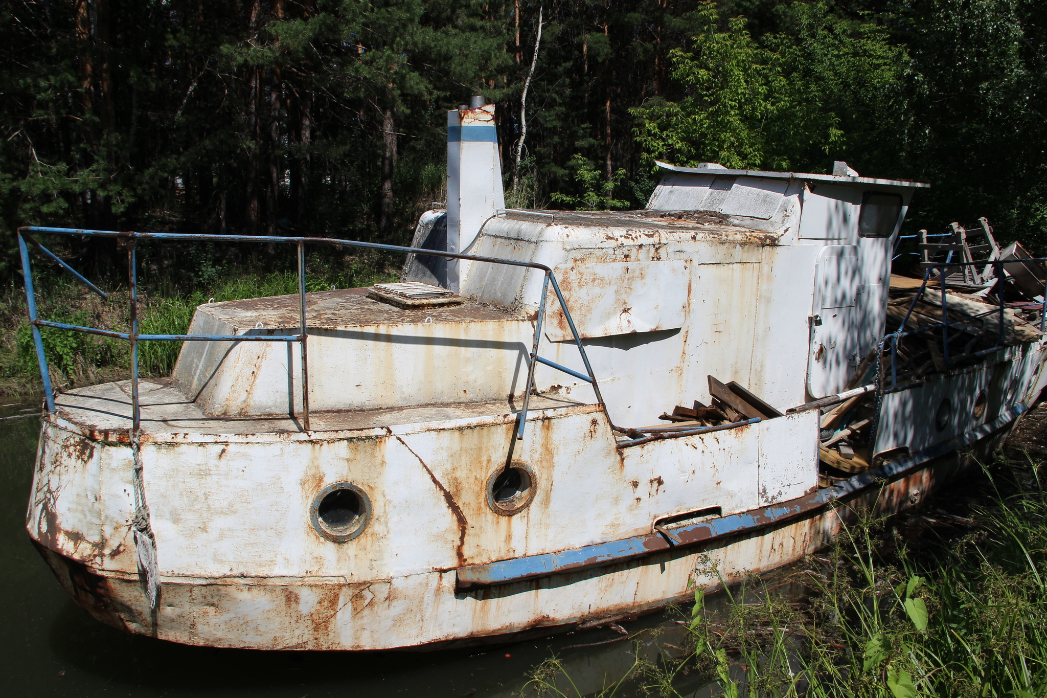 The ships - My, The photo, Russia, Novsibirsk, Akademgorodok, Ship, Boat, Rust, Urbanphoto, Trash, Garbage, Nature, The nature of Russia, beauty of nature, Berth, Longpost