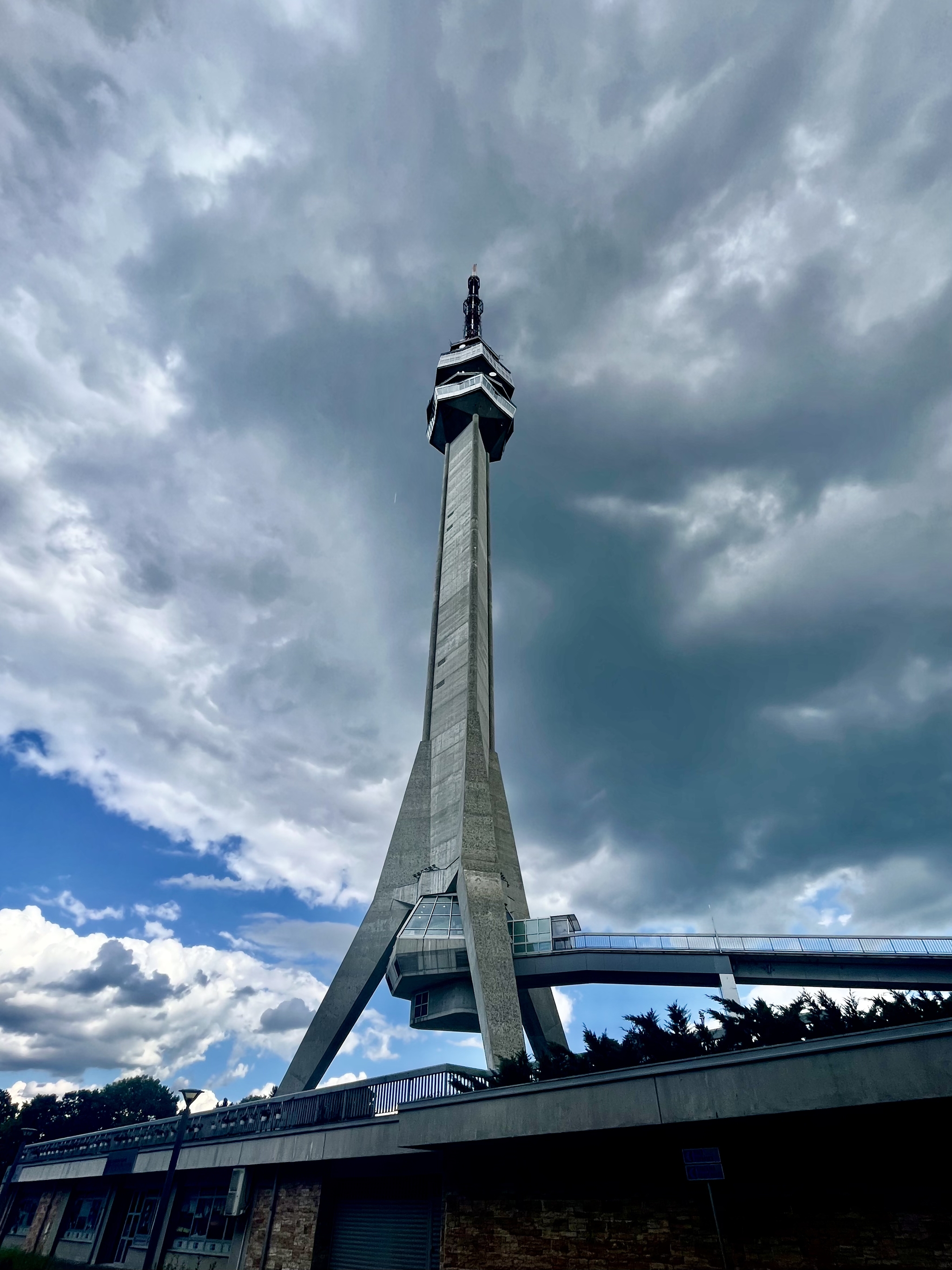 Avala tower - телебашня в Белграде - Моё, Белград, Сербия, Фотография, Телевышка