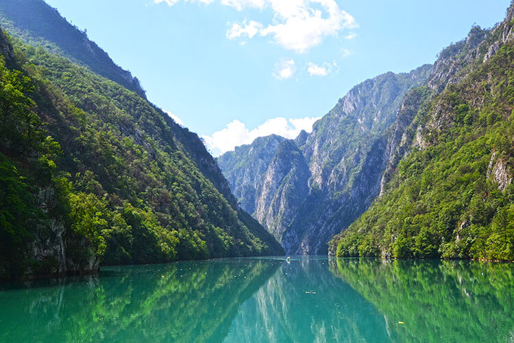 Visegrad. - Monument, sights, Church, Temple, Architecture, Bosnia and Herzegovina, River, Canyon, Observation deck, Excursion, Nobel Prize, UNESCO, Serbs, beauty of nature, Monastery, Politics, Serbia, Bridge, Food, Video, Soundless, Vertical video, Youtube, Longpost