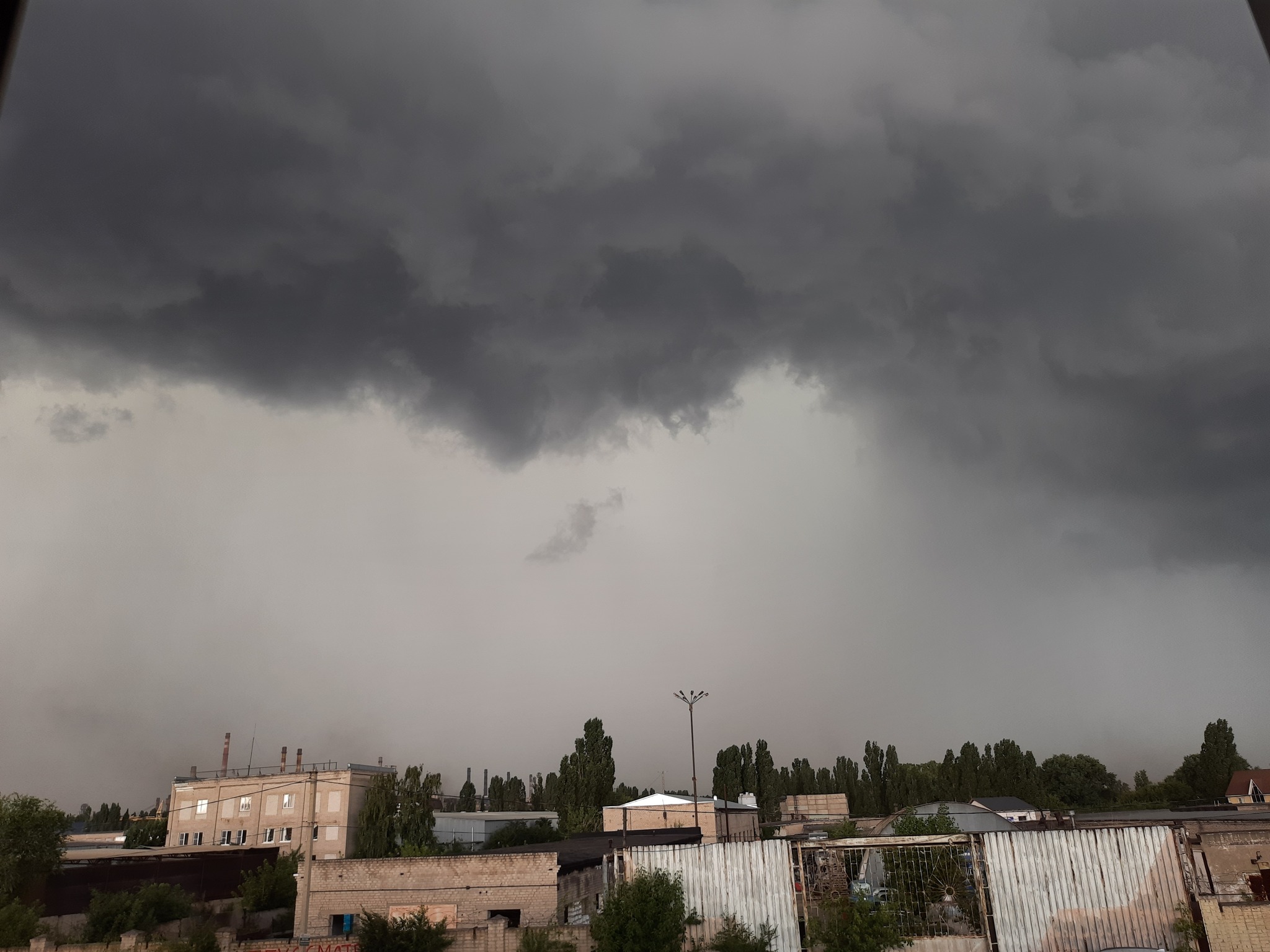 10 minute difference - My, Mobile photography, Thunderstorm, Lipetsk, The photo, Sky, The clouds