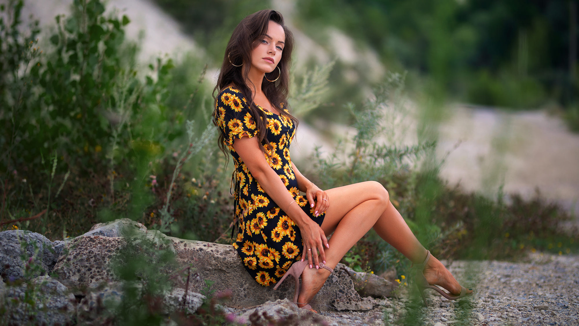 sunflowers - Girls, The photo, The dress, Legs, Long hair