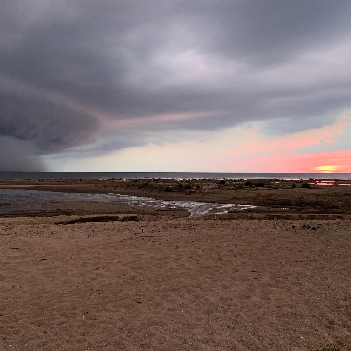 Sunset on the Rybinsk Sea - My, Sunset, Rybinsk Reservoir, Storm