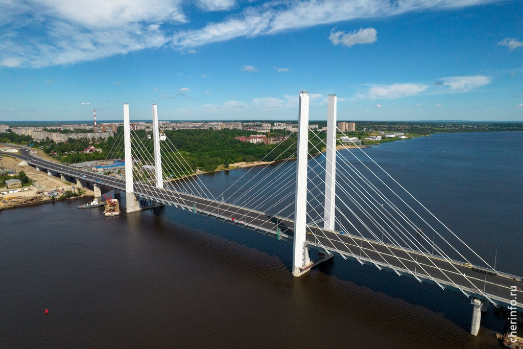 В Череповце построили мост на три года раньше срока. Длина через реку - 1132 м, ширина - 30,6 м. Есть 6,2 км велодорожек - Новости, Россия, Позитив, Стройка, Мост, Череповец, Длиннопост, Логистика