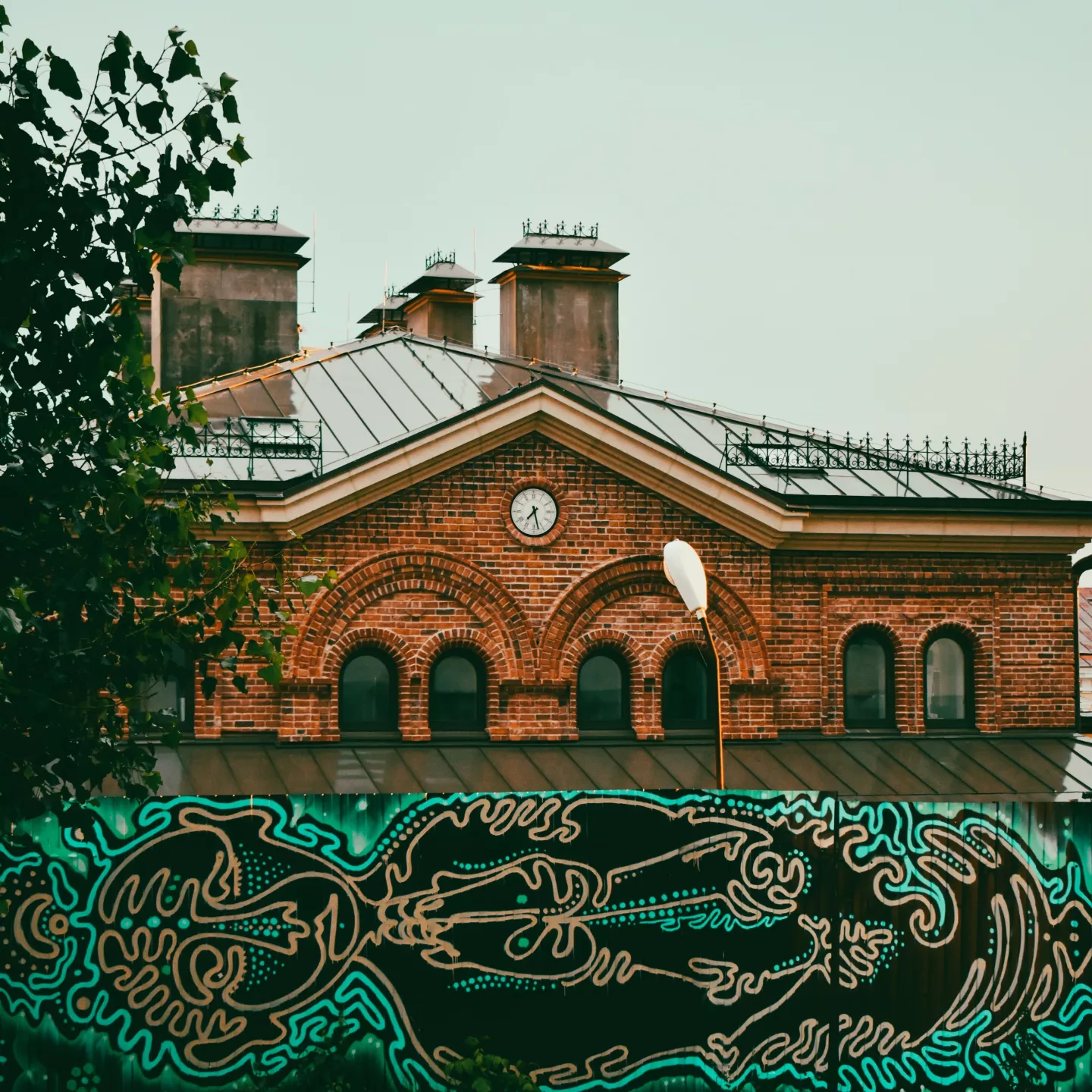 Aesthetics of Kazan streets - My, The photo, Kazan, The street, Sunset, Architecture, Town, Street photography, Evening, City walk, Nikon, Summer, Longpost