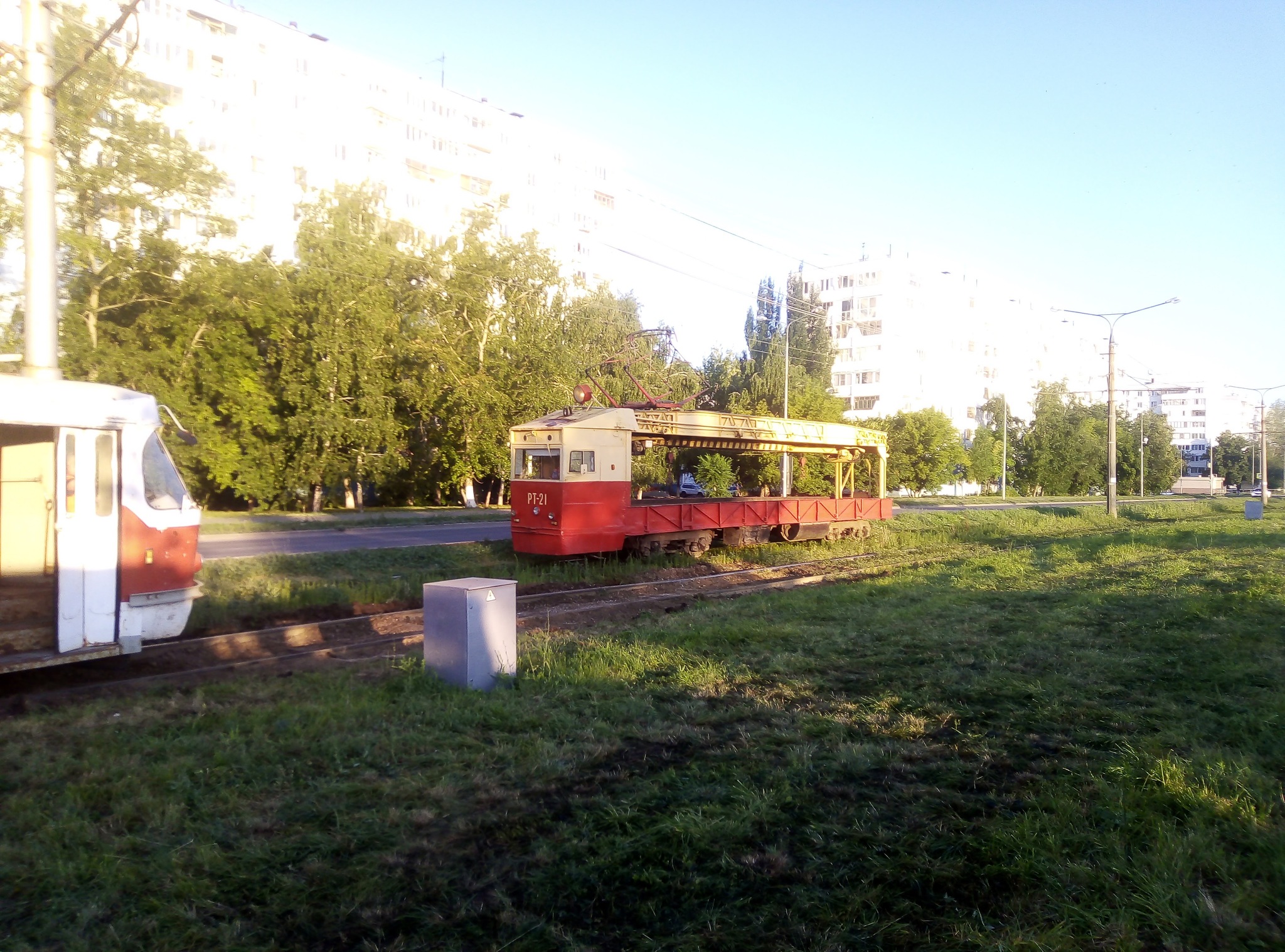 trams - Samara, Morning, Tram, Official transport, Tatra, Repair, Longpost