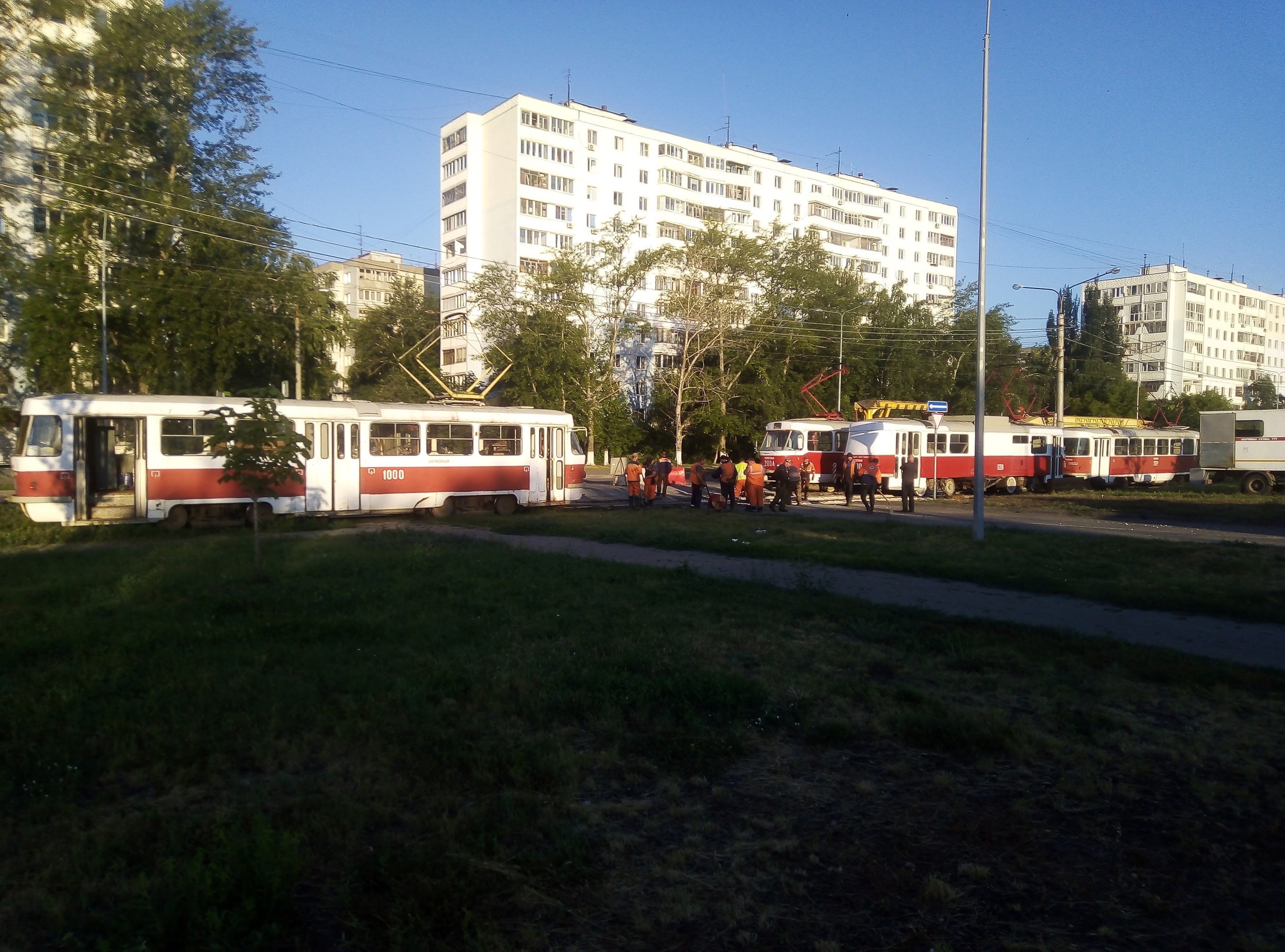 trams - Samara, Morning, Tram, Official transport, Tatra, Repair, Longpost