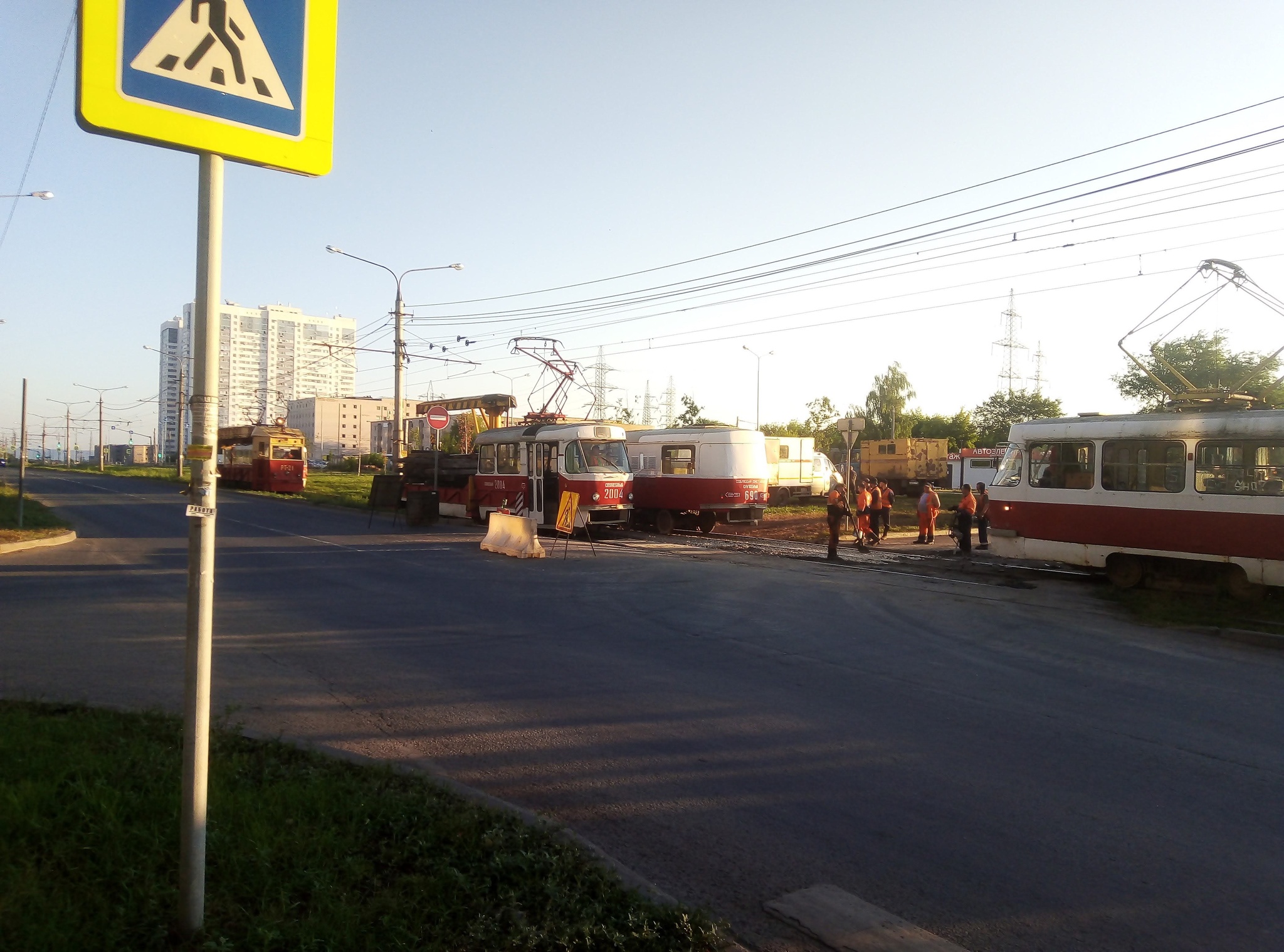 trams - Samara, Morning, Tram, Official transport, Tatra, Repair, Longpost