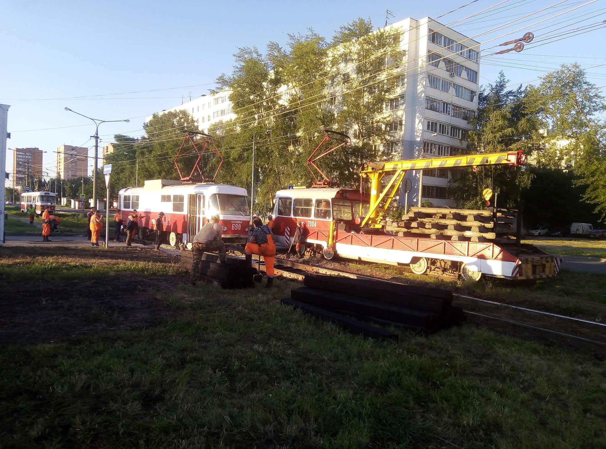 trams - Samara, Morning, Tram, Official transport, Tatra, Repair, Longpost