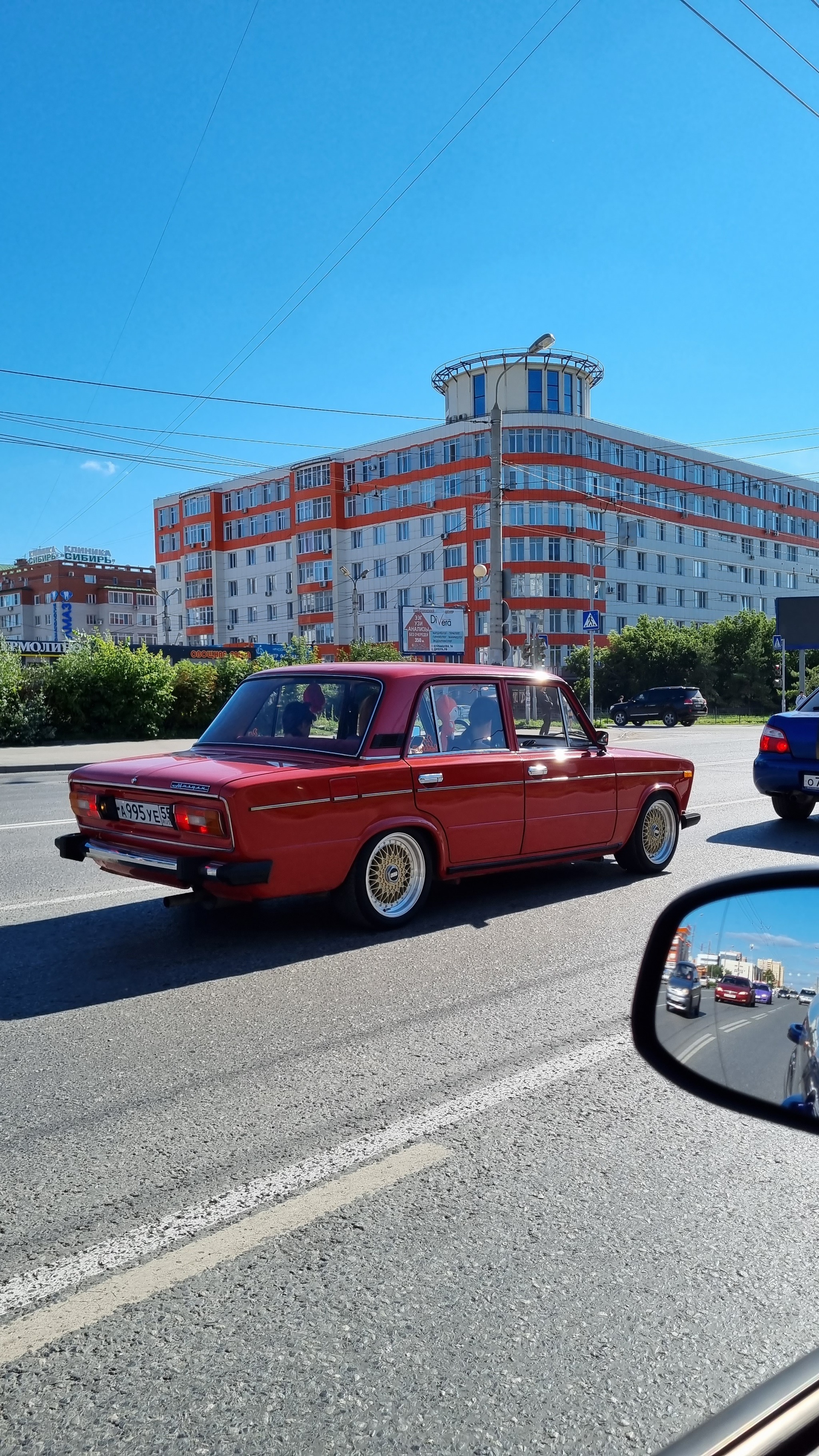 Даже если ты серьёзный дядя на ягуаре... | Пикабу