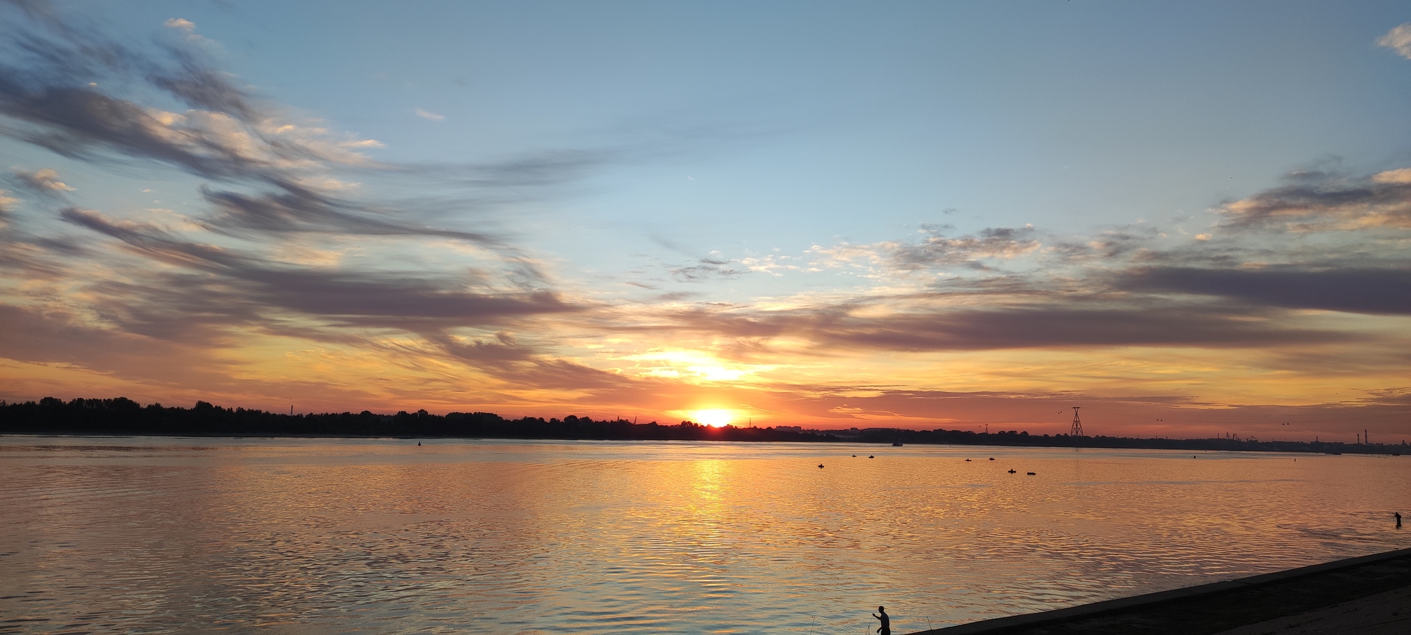 Sunrise. Nizhny Novgorod - Mobile photography, Volga river, Nizhny Novgorod, Sunrise, dawn