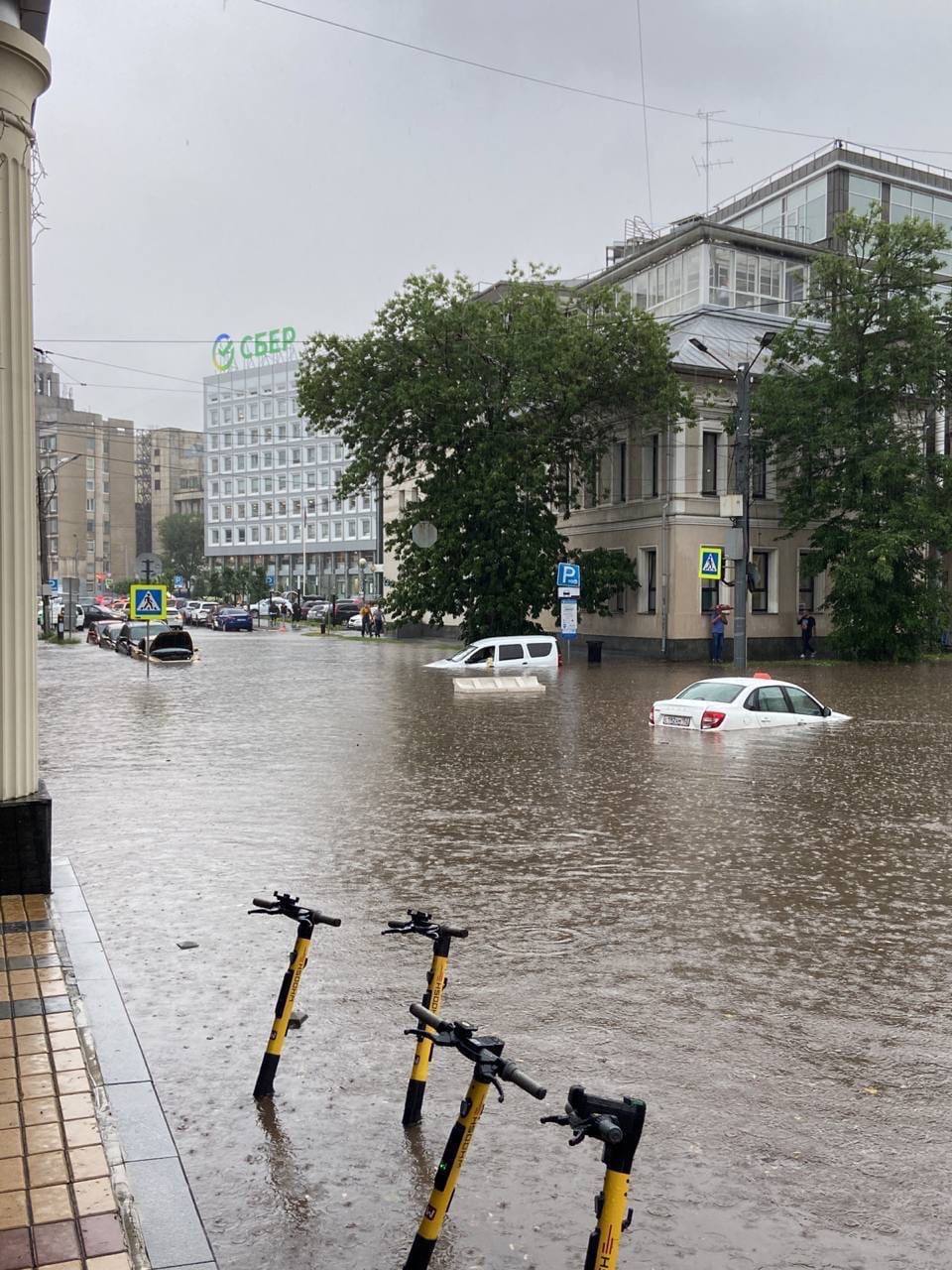 This has never happened before! - Nizhny Novgorod, Потоп, Video, Vertical video, Longpost