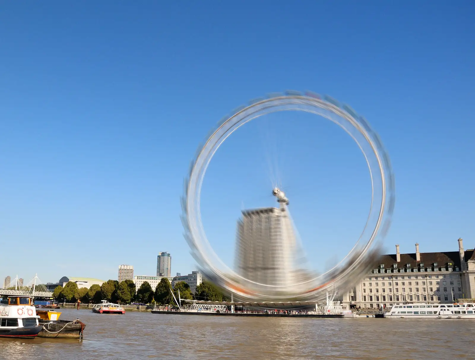 Great London Fan - Humor, The photo, news, Heat, London, Ferris wheel, Onion, London Eye, Fan, Fake news