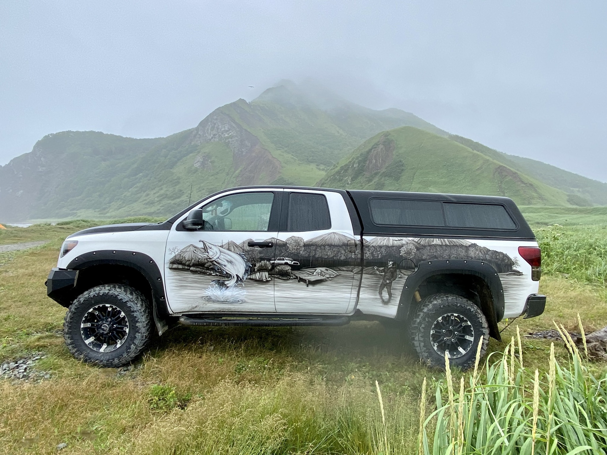 The fisherman's car can be seen from afar - My, Vertical video, Airbrushing, Fishing, Sakhalin, A fish, Landscape, Quiet Bay, Sakhalin Region, Video