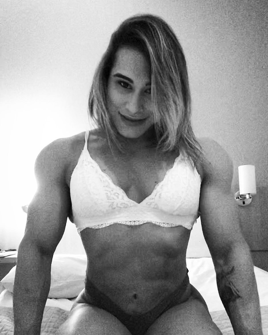 Leyvina Barros - NSFW, Bodybuilders, Strong girl, Body-building, Sports girls, Brazil, Erotic, Fitness, Sleep-Sleep, Girls, Video, Vertical video, Longpost, Leyvina barros