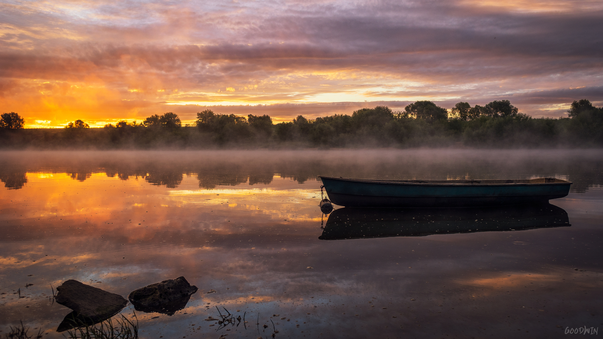 Photo riddle: camera VS phone - My, beauty, dawn, Nature, beauty of nature, River, Longpost