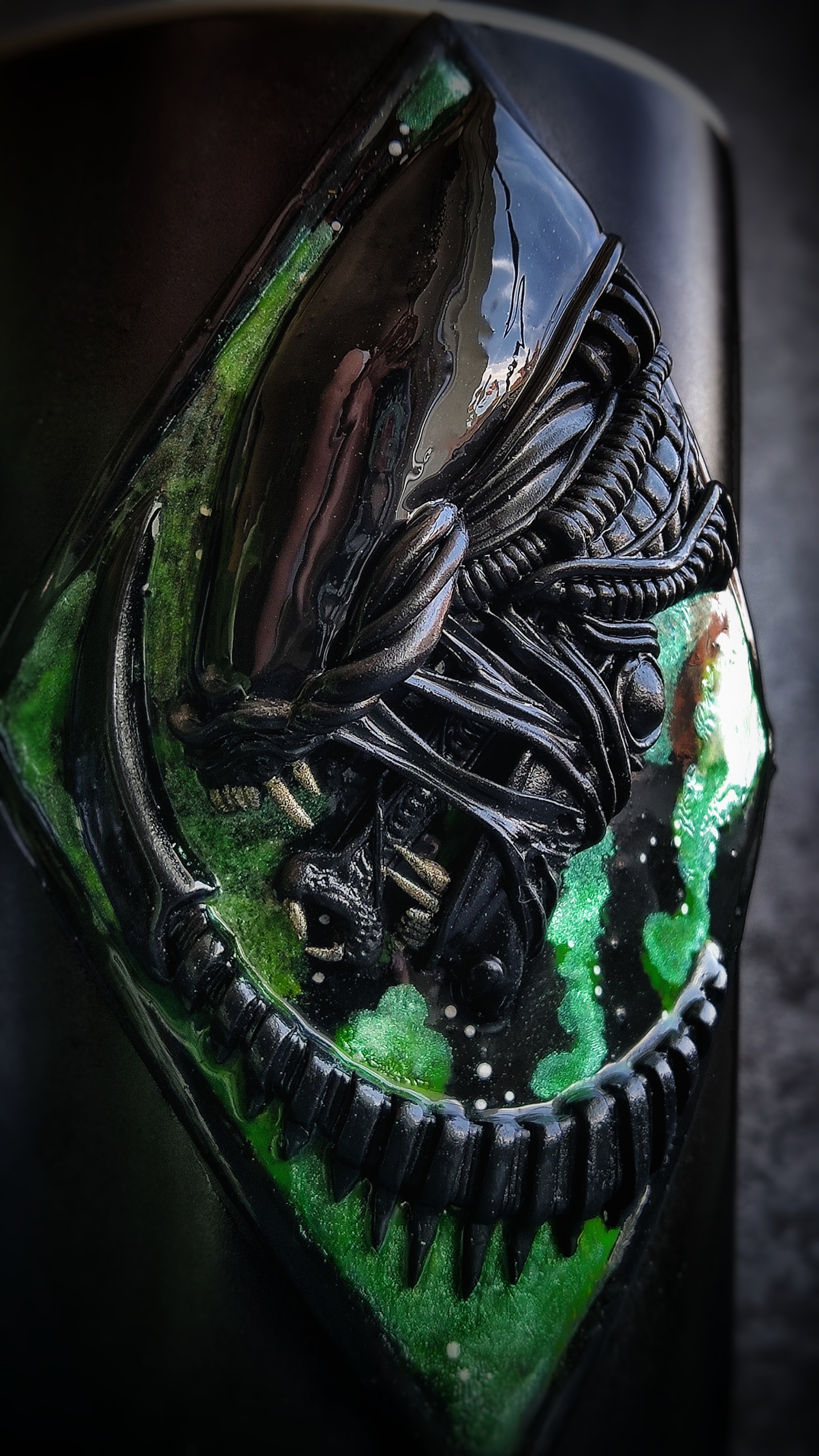 Mug with Xenomorph (video at the end) - My, Stranger, Alien movie, Alien vs. Predator, Xenomorph, Aliens, Polymer clay, Alien: Isolation, Mug with decor, Handmade, Video, Vertical video, Longpost, Needlework without process