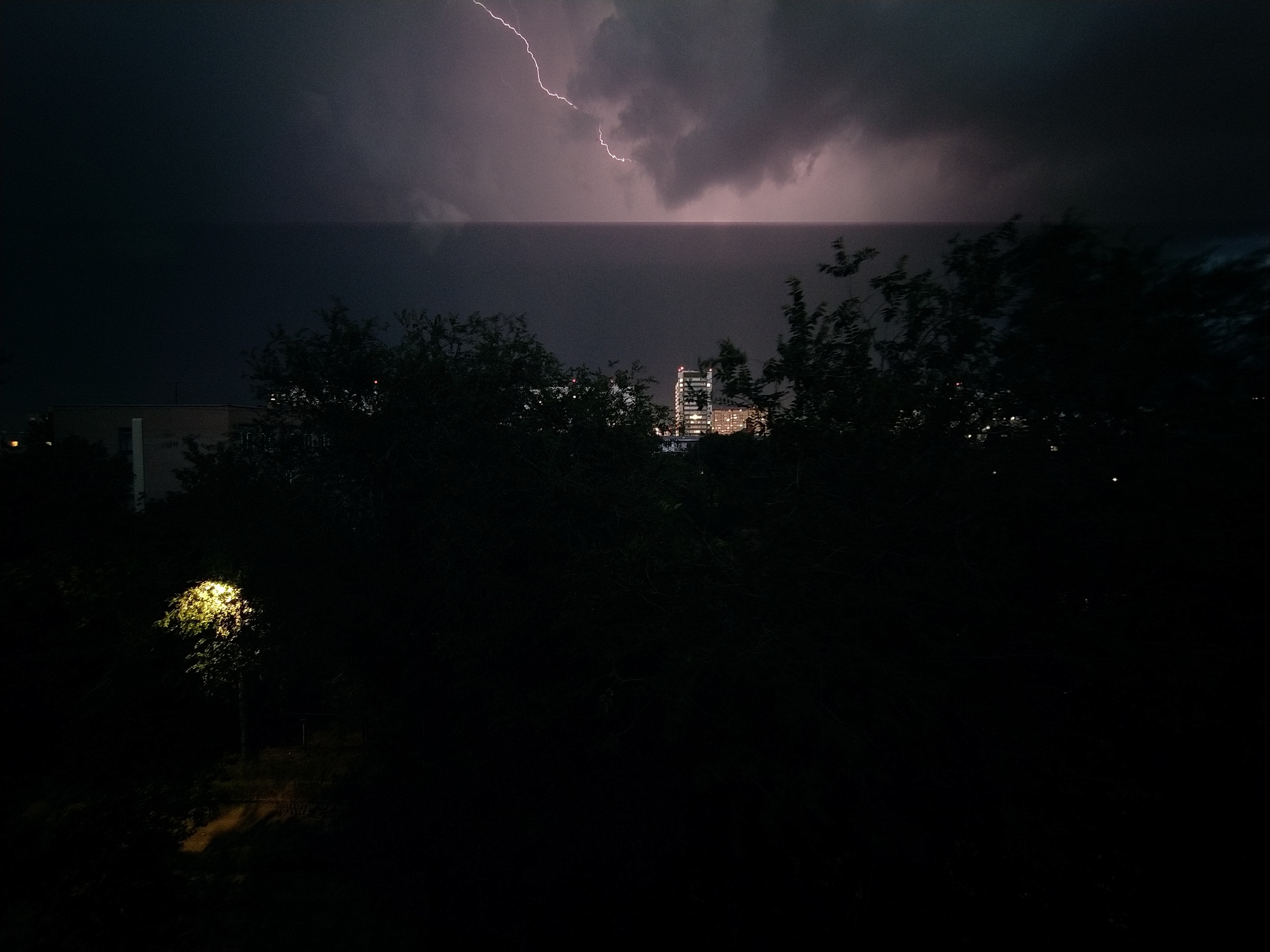 Unprofessional photos of lightning - My, Mobile photography, Lightning, Longpost