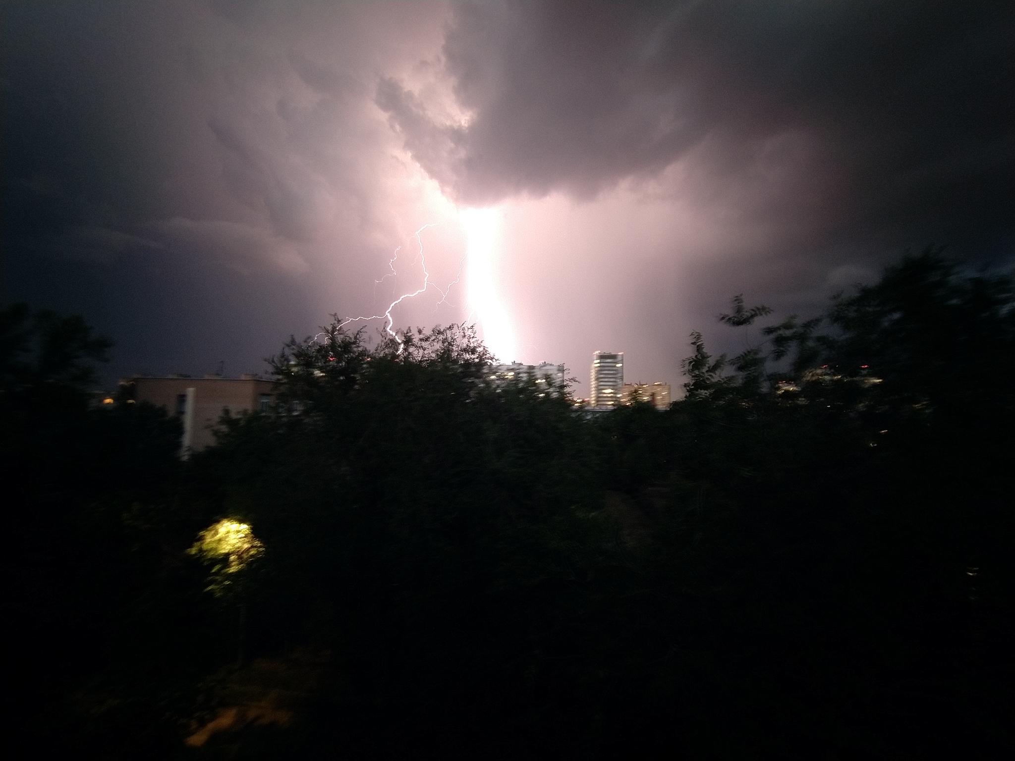 Unprofessional photos of lightning - My, Mobile photography, Lightning, Longpost