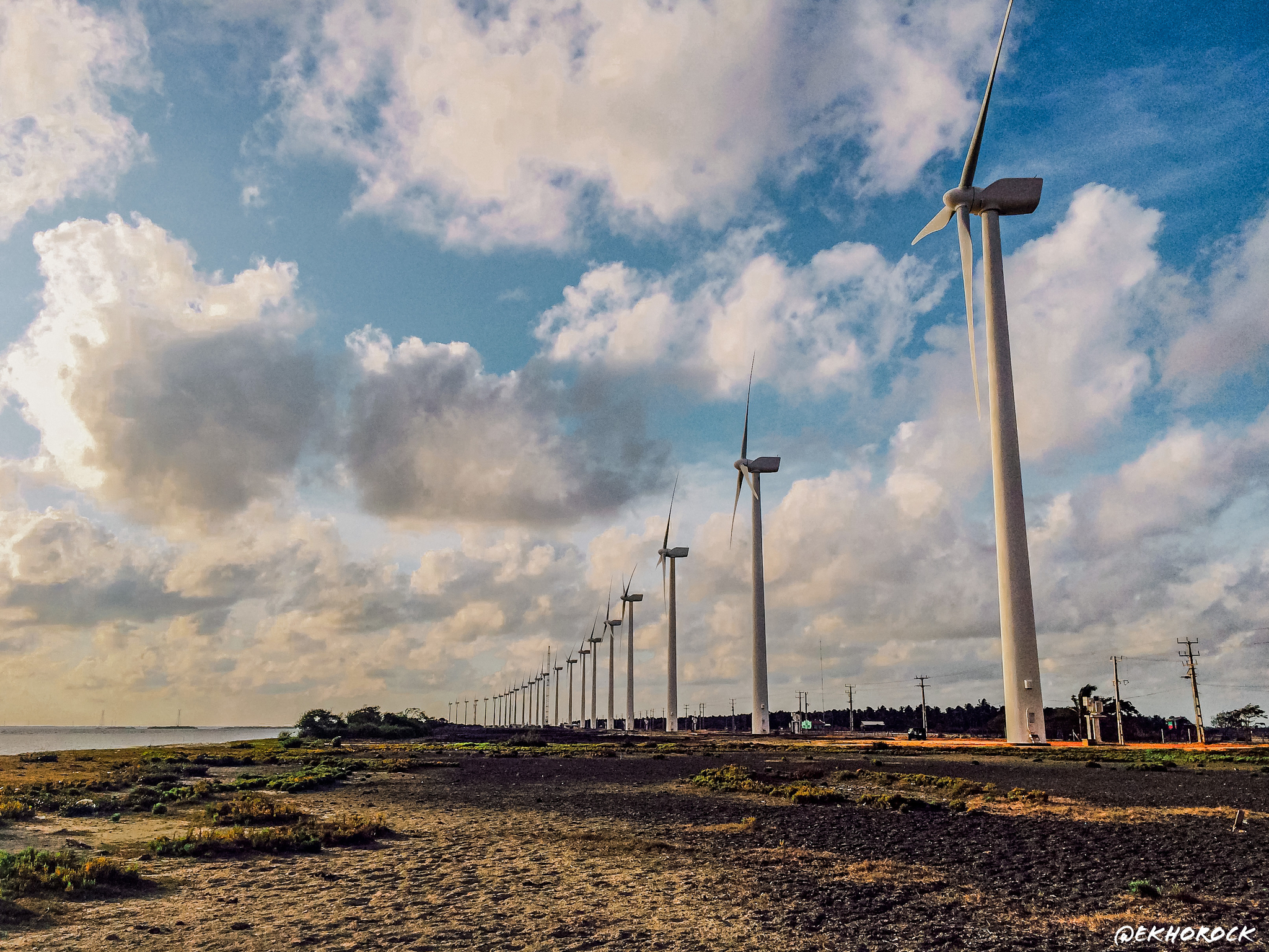 wind farm - My, Wind generator, alternative energy, Wind, Sky, The photo, Mobile photography