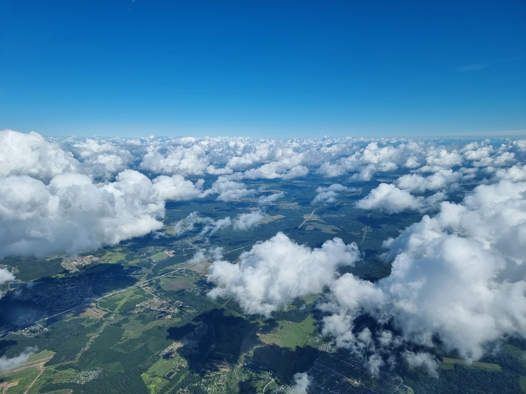 Queen of the sky and clouds - My, Clouds, Mobile photography, Aviation, Boeing 737, Boeing 747, Airplane, Longpost