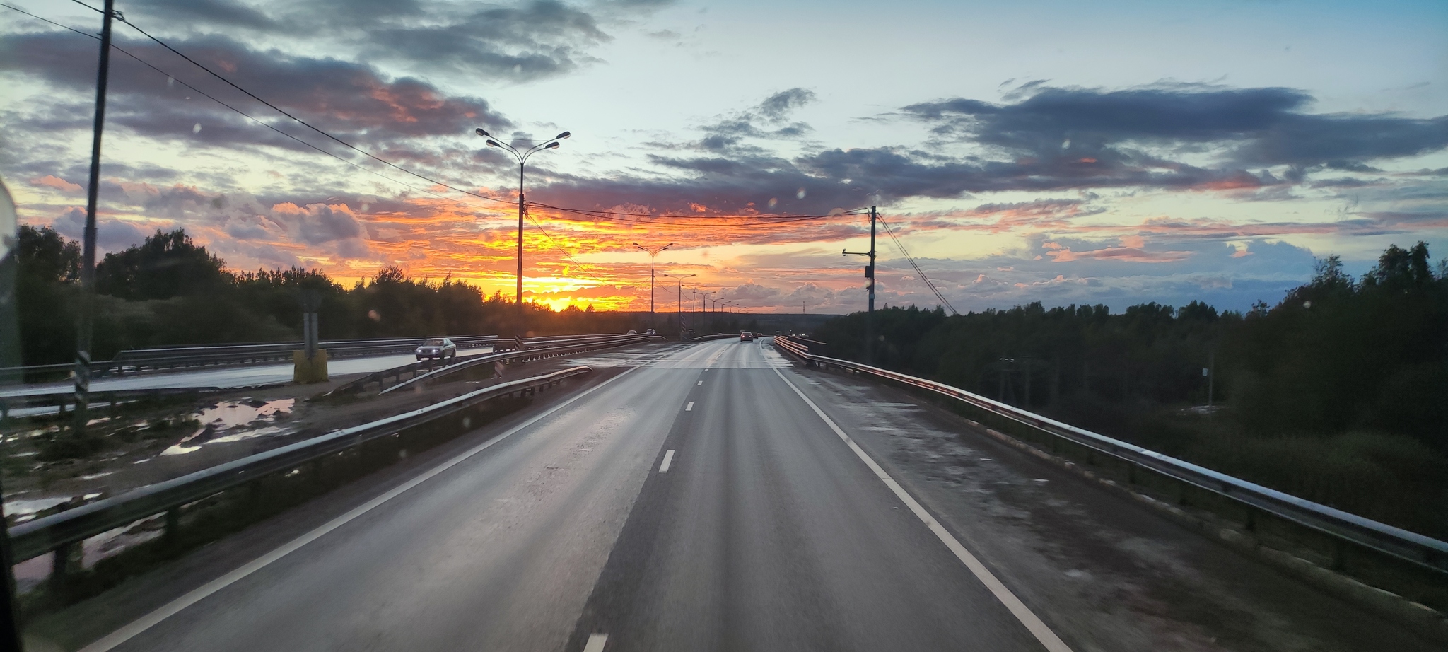 Sunset in the suburbs - My, Sunset, Photo on sneaker, Подмосковье, Novoryazanka, Road, Sky, The photo