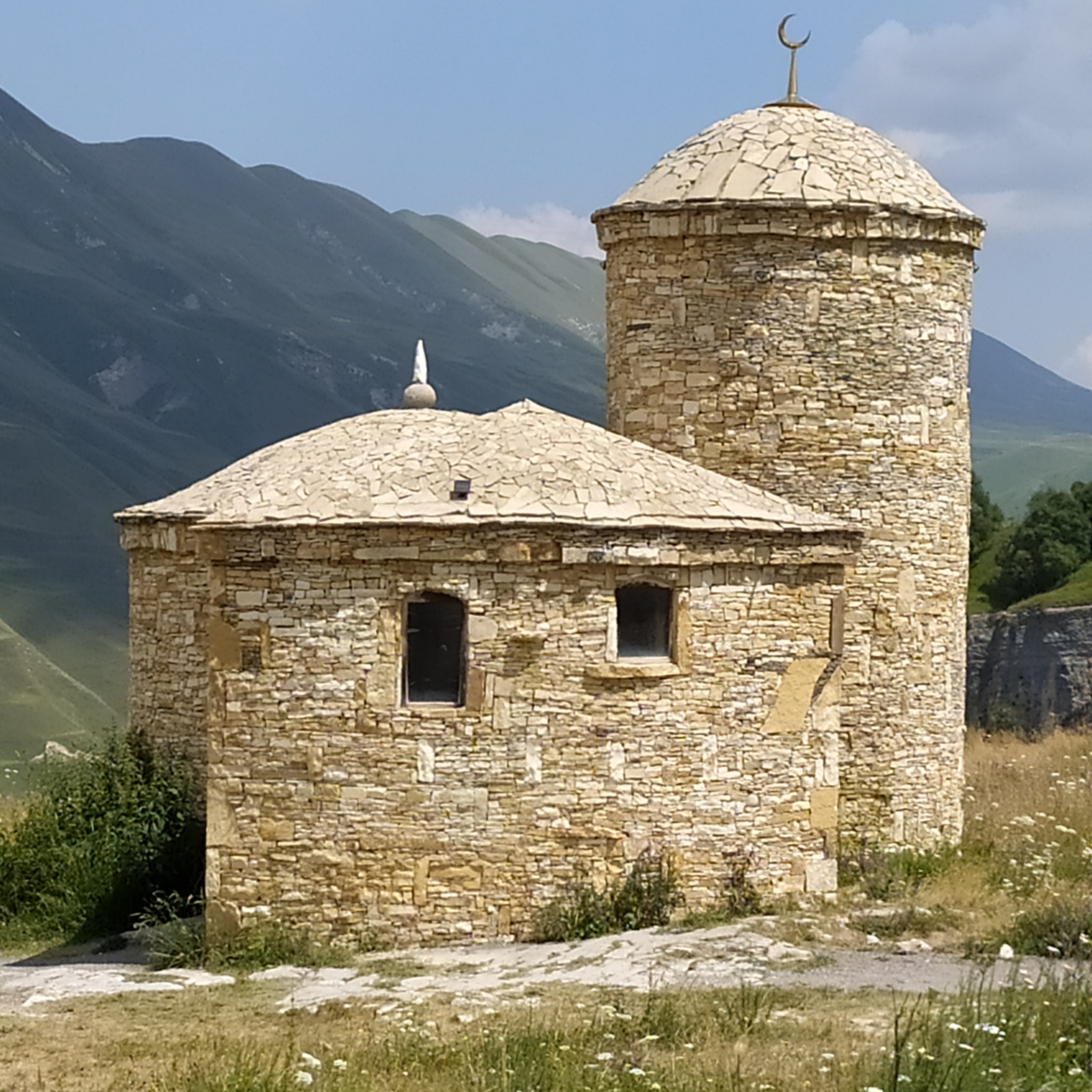 beautiful nearby - My, The mountains, Dagestan, Photo on sneaker, Nature, Longpost, The photo