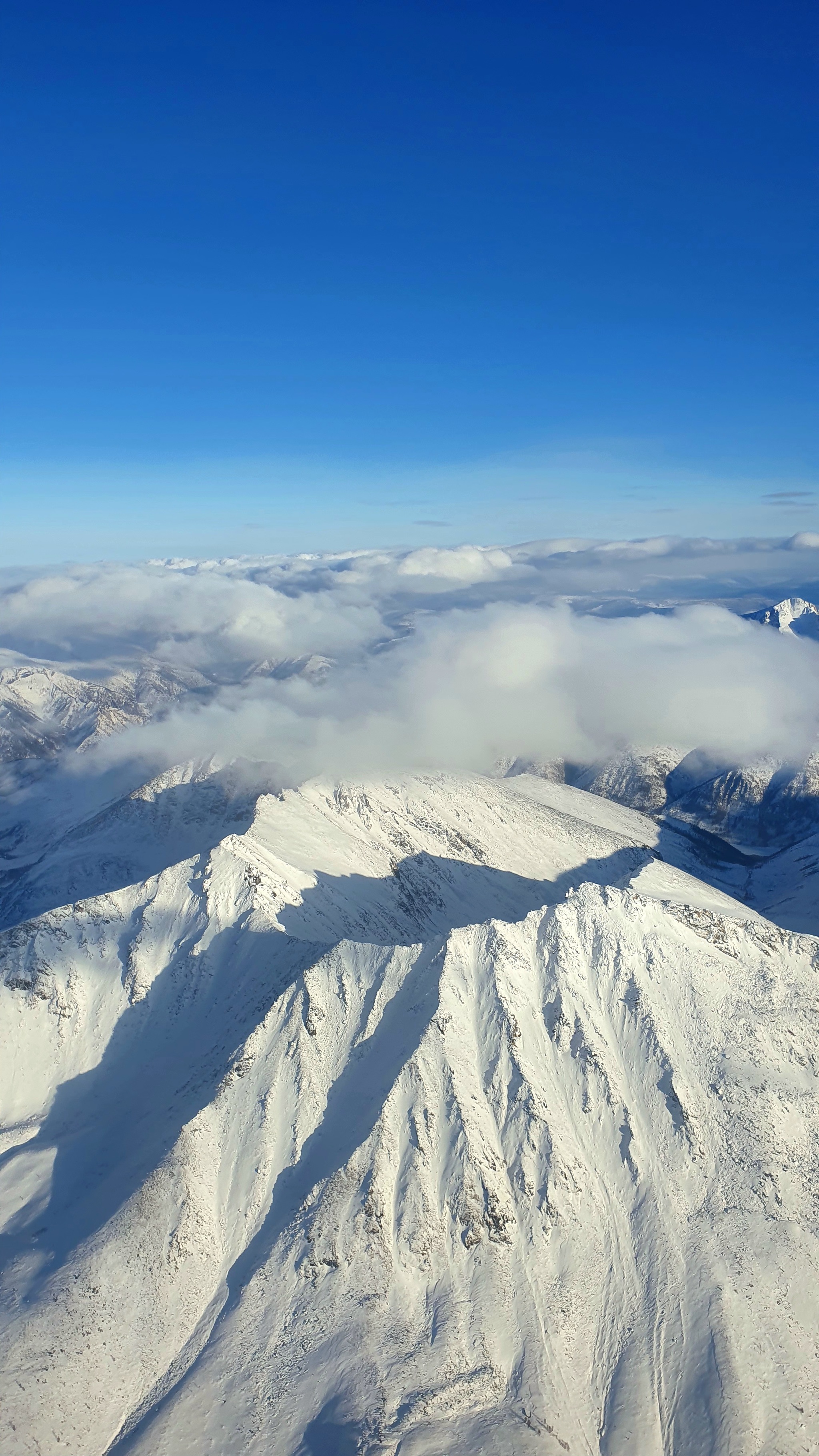 Dream job - flying in the mountains - My, Small aircraft, Aviation, The mountains, Работа мечты, View from the plane, Turboprop aircraft, Airplane, Longpost