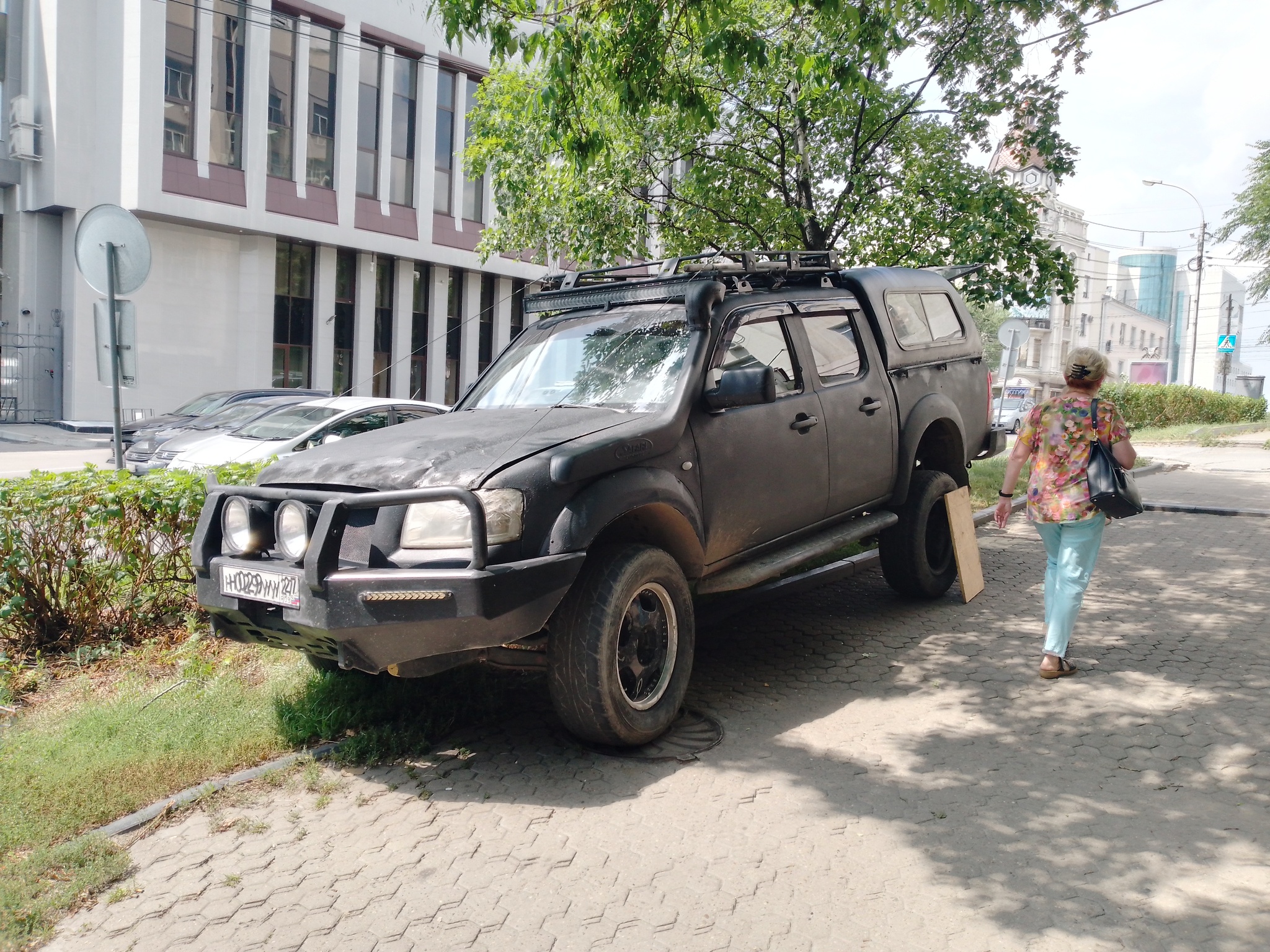 Парковка - Моё, Неправильная парковка, Нарушение ПДД, Фотография, Пофигизм, Длиннопост