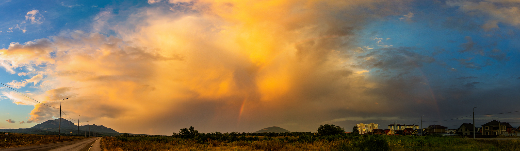 Rainbow and sunset in Pyatigorsk - My, The photo, Panoramic shooting, Canon 600D, Samyang 14mm, Sunset, Rainbow, Beshtau, Mashuk