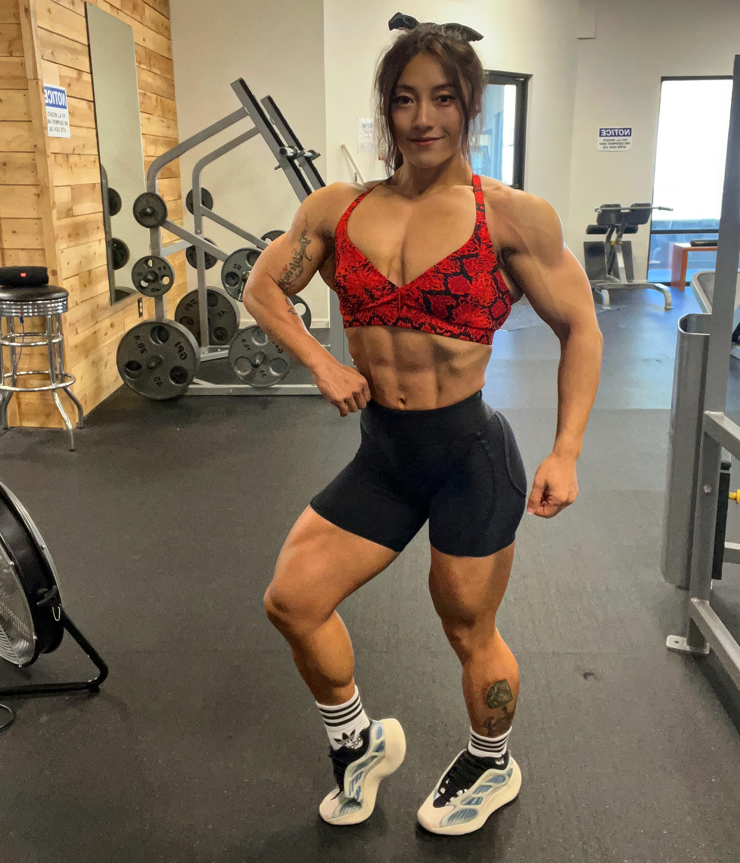 Olivia Bian - Olivia Bian, Strong girl, Sleep-Sleep, Asian, Girls, Sports girls, Body-building, Bodybuilders, The photo, Video, Vertical video, Longpost