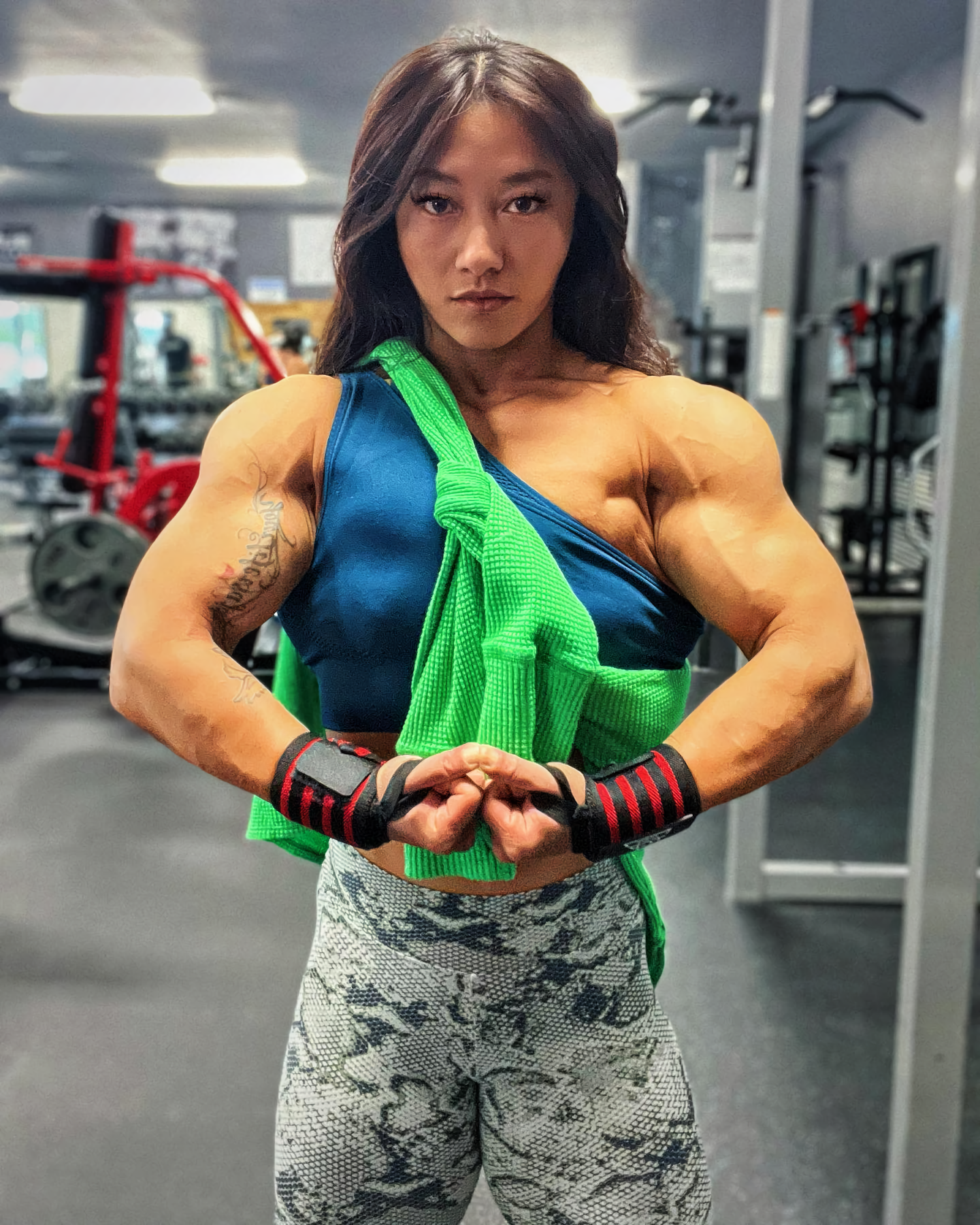 Olivia Bian - Olivia Bian, Strong girl, Sleep-Sleep, Asian, Girls, Sports girls, Body-building, Bodybuilders, The photo, Video, Vertical video, Longpost