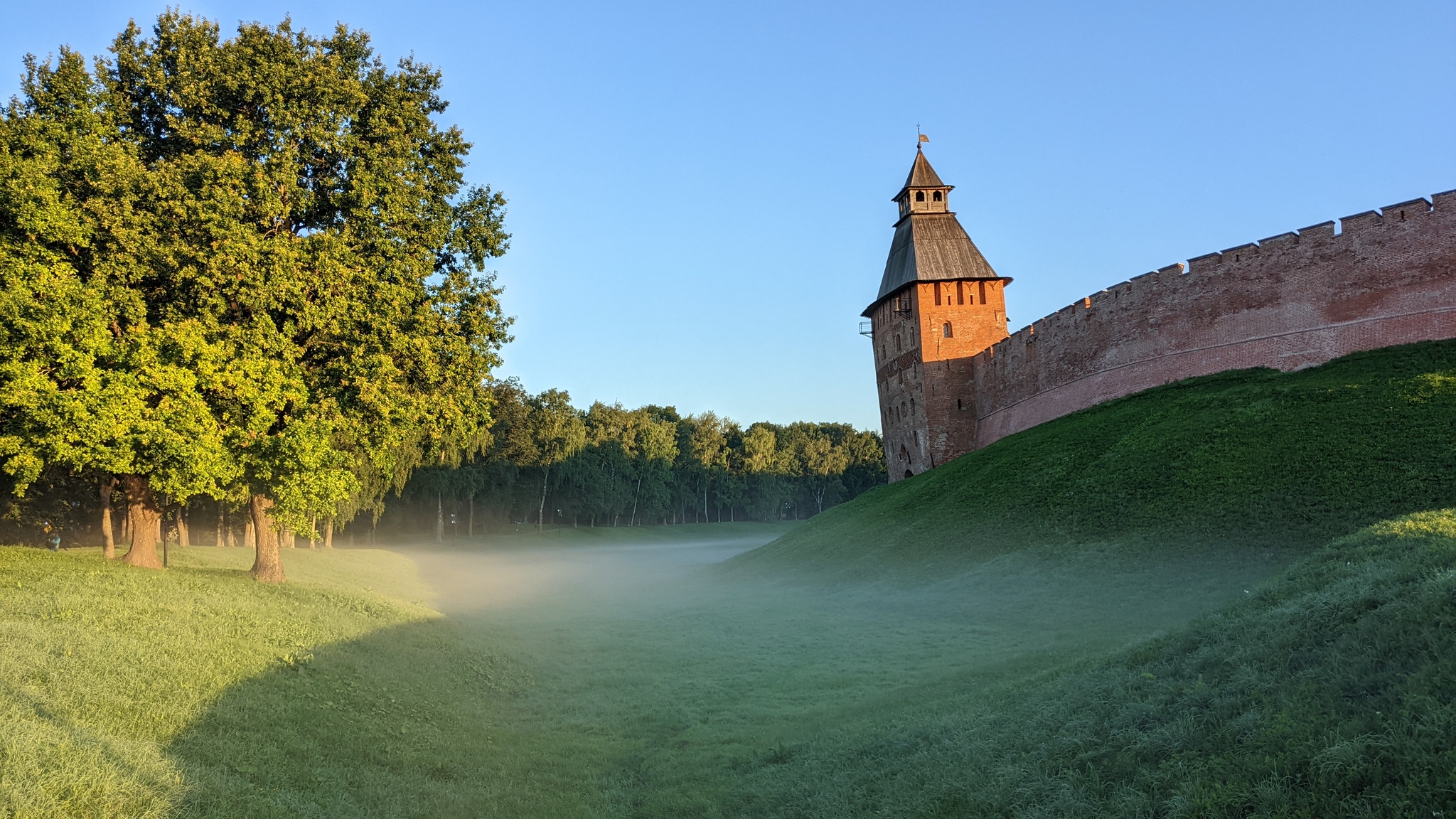 Dawn in Veliky Novgorod - My, Mobile photography, dawn, Velikiy Novgorod, Fog