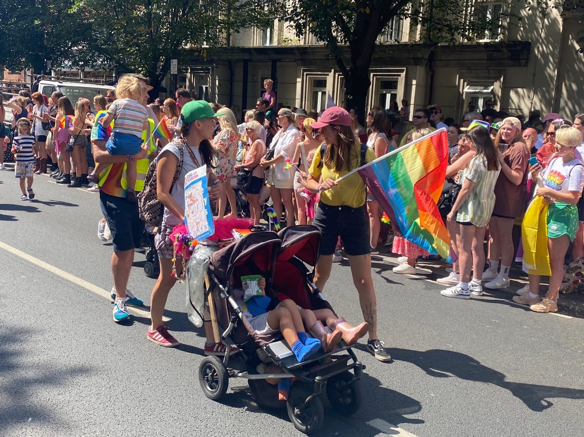 Дети и гей-парады | Пикабу