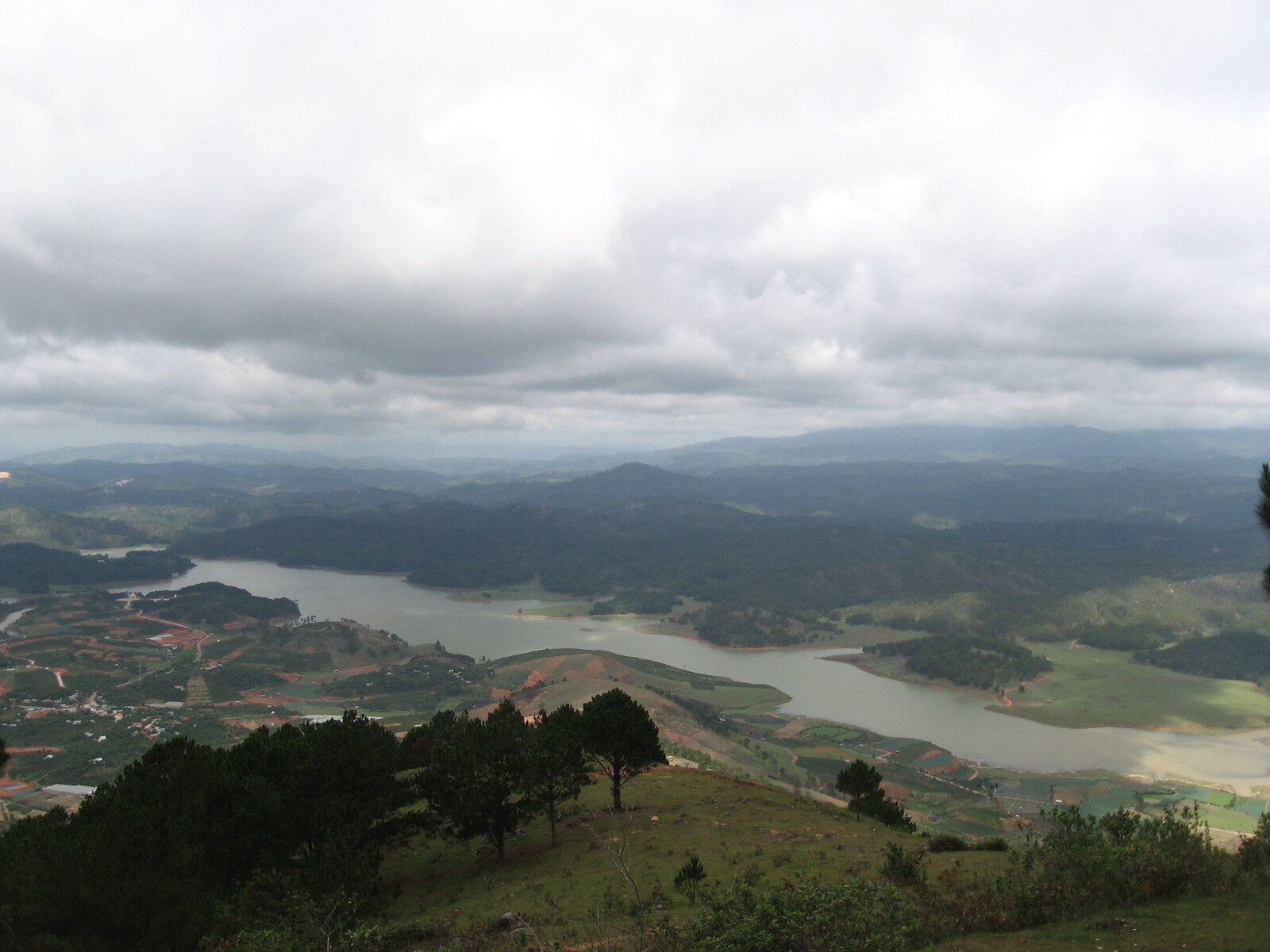 Mount Romeo and Juliet from Dalat - sights, The culture, Informative, Traditions, The mountains, Vietnam, Dalat, Asia, Tourism, Legend, Travels, Longpost