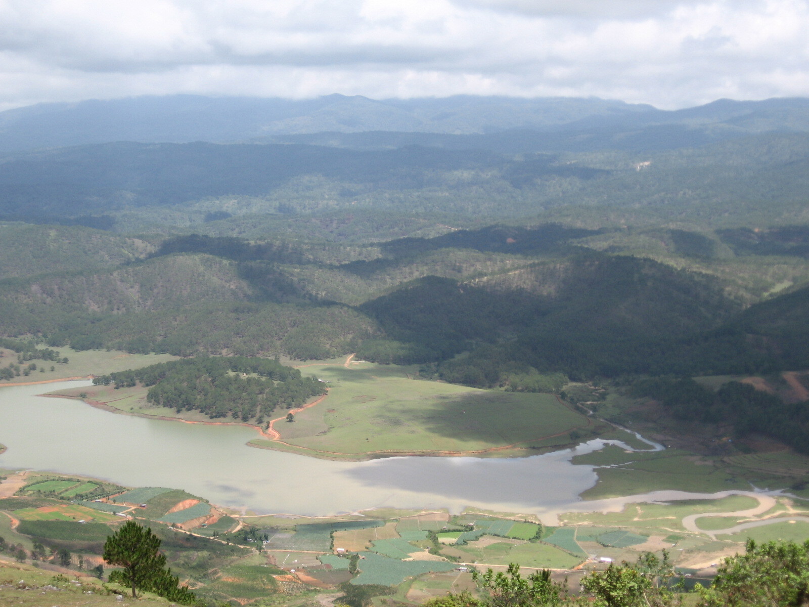 Mount Romeo and Juliet from Dalat - sights, The culture, Informative, Traditions, The mountains, Vietnam, Dalat, Asia, Tourism, Legend, Travels, Longpost