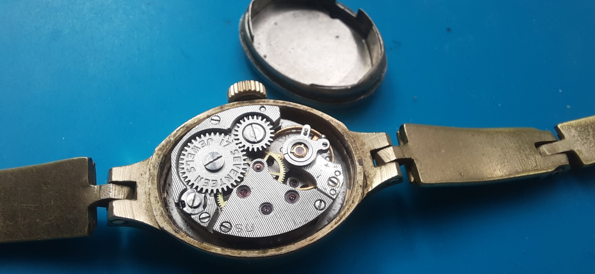 Is it possible to re-take off the women's watch Seagull? - My, Repair, Wrist Watch, Hobby, Moscow, Restoration, Video, Longpost, Rukozhop, Women's Watches