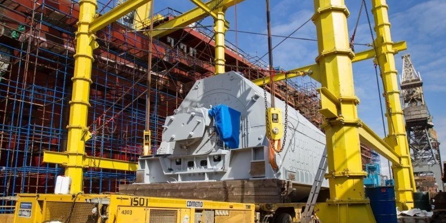 Sections for the fifth nuclear icebreaker of project 22220 were manufactured at Astrakhan shipyards. Propulsion motors were loaded onto the fourth - news, Russia, Nuclear icebreaker, Shipbuilding, Longpost