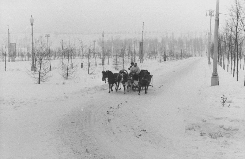 MOSCOW AND MUSCOVITES IN THE WINTER OF 1959 - the USSR, 50th, Old photo, Longpost, Black and white photo, Moscow