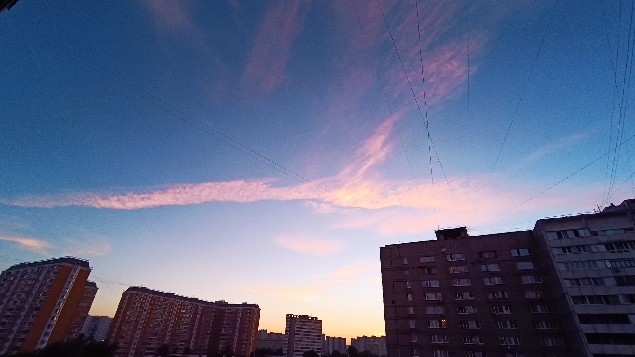 This morning the dragon flew over Moscow - My, The photo, Morning, Sky, Clouds