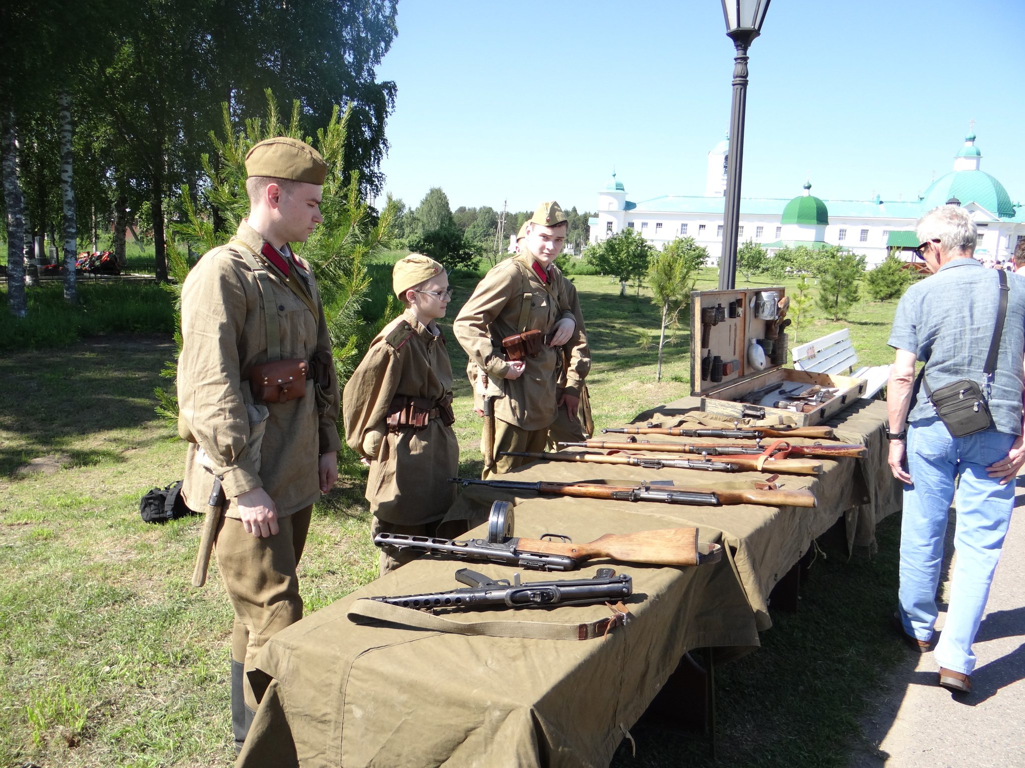 Александро-Свирский монастырь - Моё, Монастырь, Ленинградская область, Инсталляция, Великая Отечественная война, Новая Ладога, Река Свирь, Длиннопост, Путешествие по России